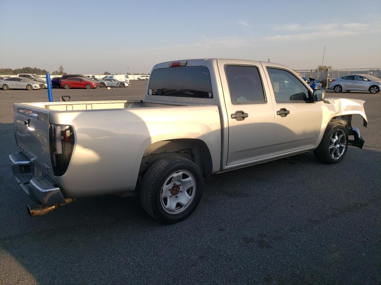 Photo 2 VIN: 1GTCS13E288178459 - GMC CANYON 