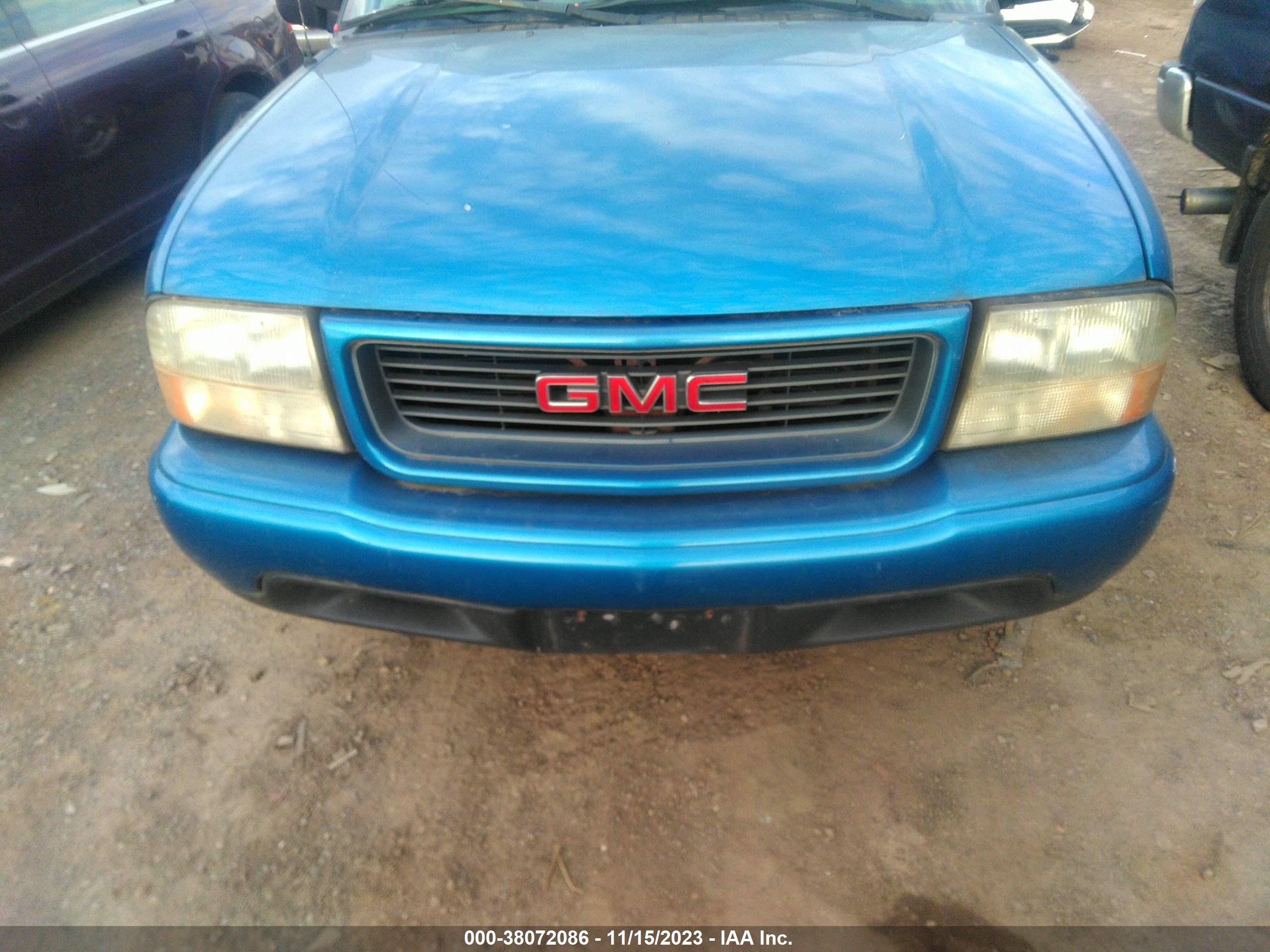 Photo 5 VIN: 1GTCS1443YK162117 - GMC SONOMA 