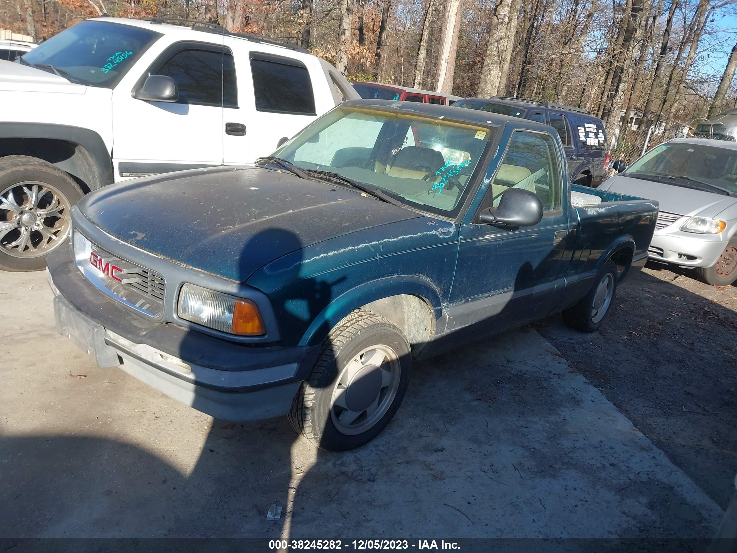 Photo 1 VIN: 1GTCS1444V8511584 - GMC SONOMA 