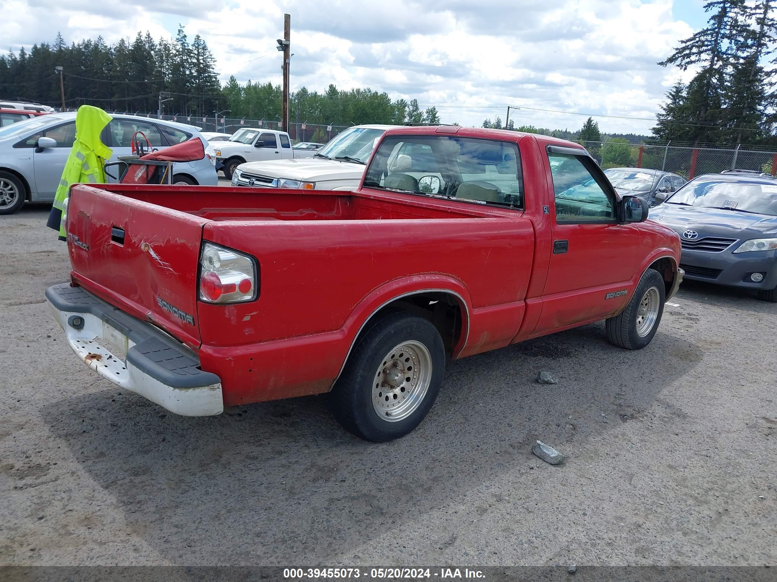 Photo 3 VIN: 1GTCS1446VK500850 - GMC SONOMA 