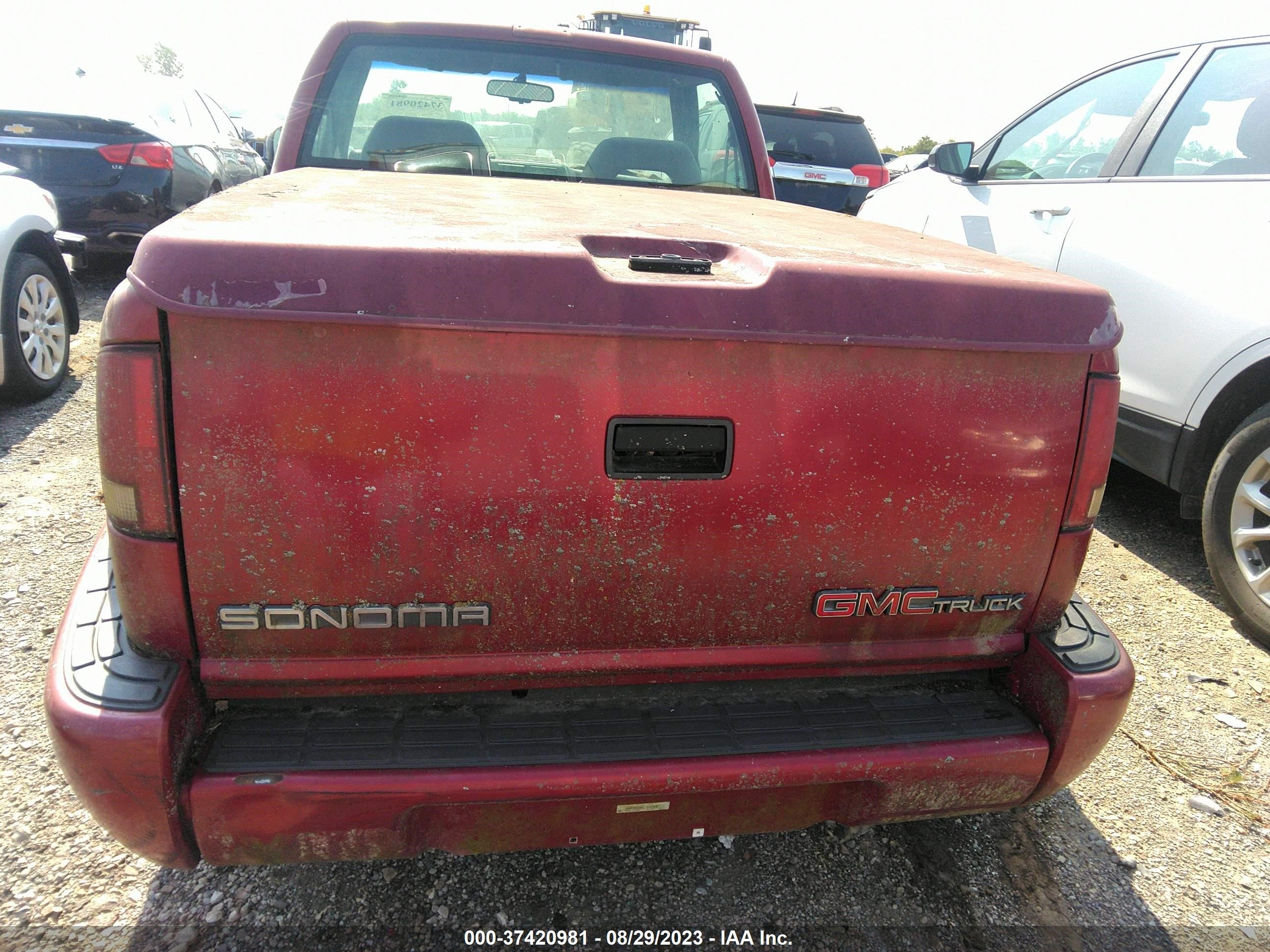 Photo 7 VIN: 1GTCS1447V8509263 - GMC SONOMA 