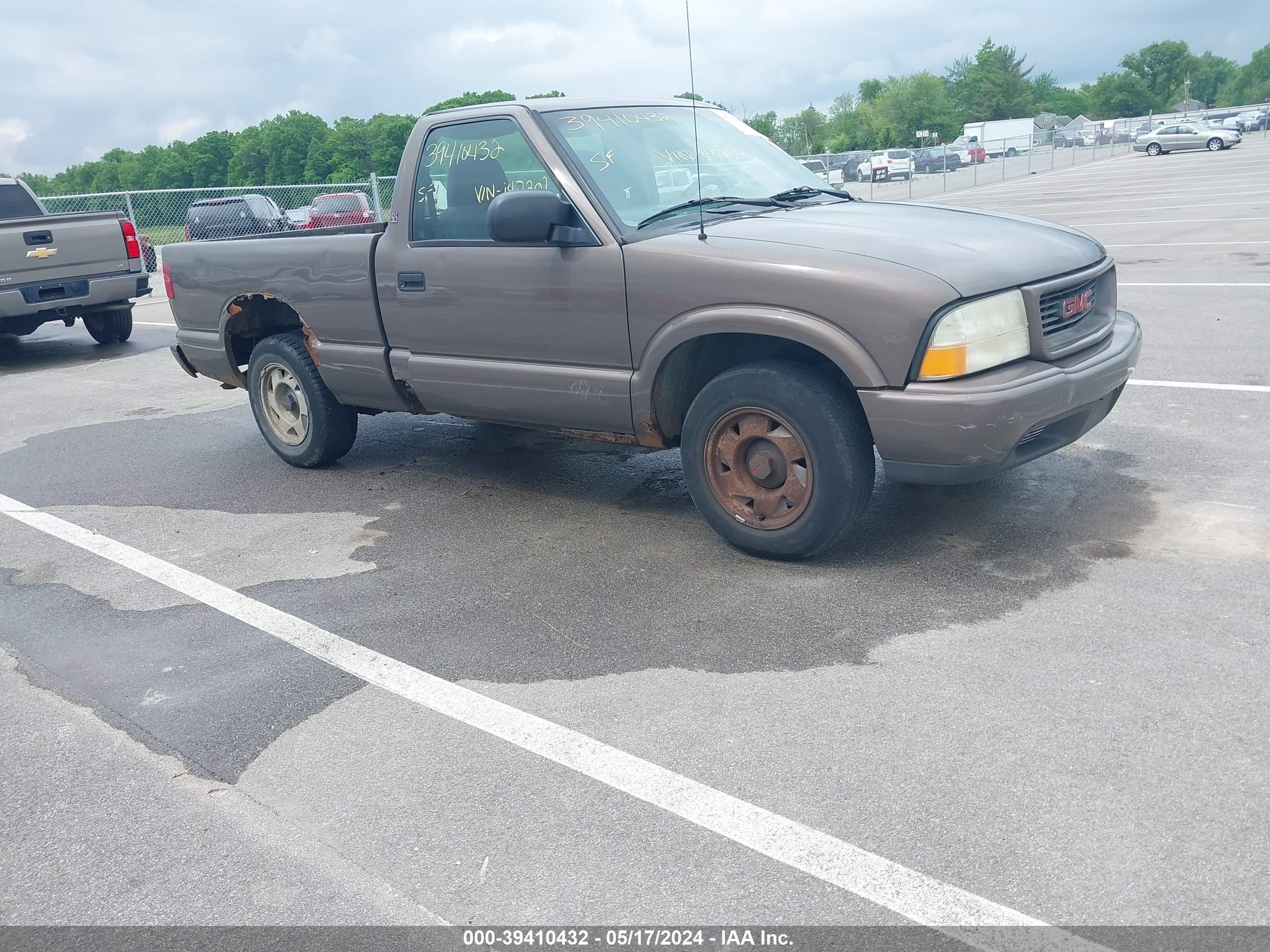 Photo 0 VIN: 1GTCS1449Y8147201 - GMC SONOMA 