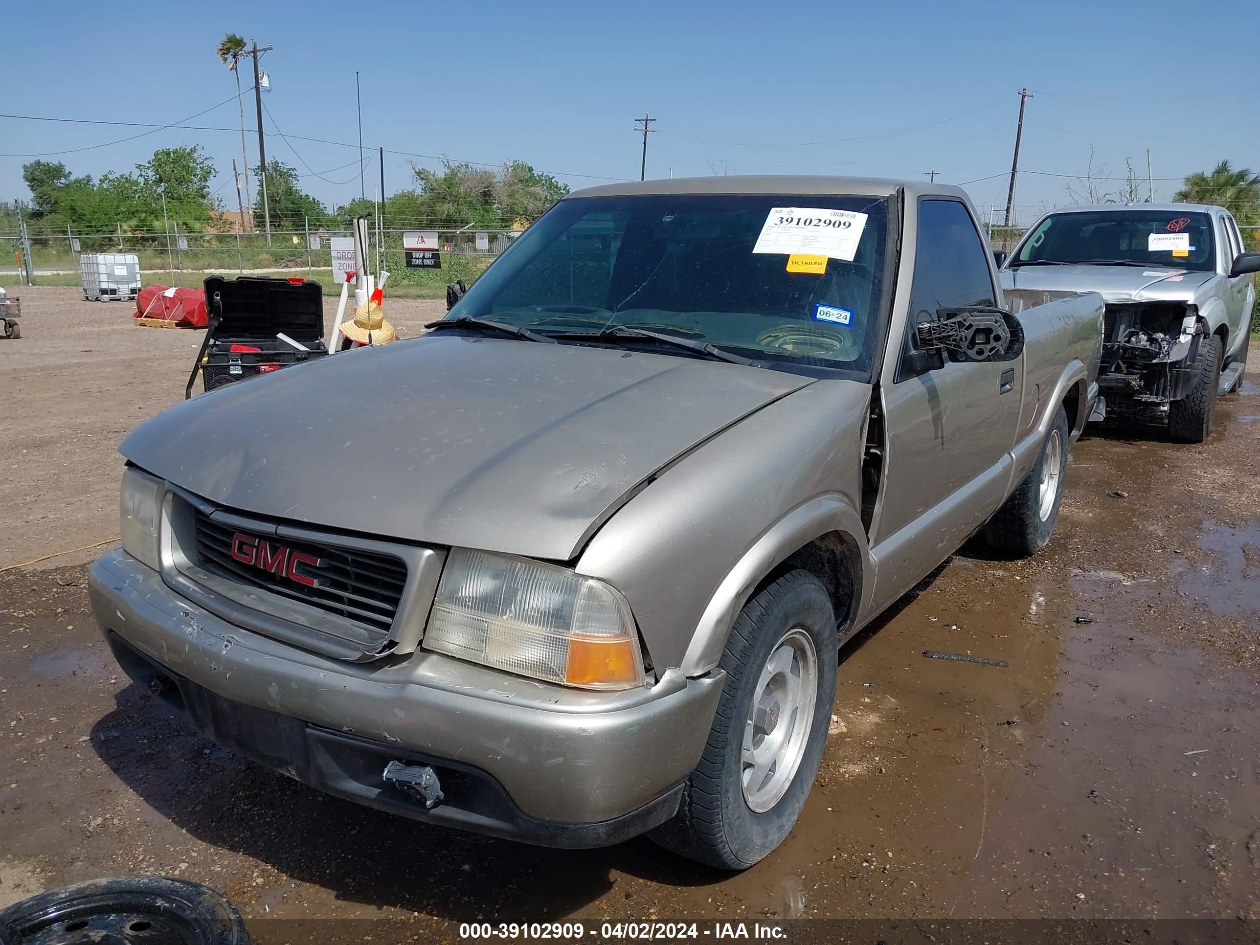 Photo 5 VIN: 1GTCS145XY8254735 - GMC SONOMA 