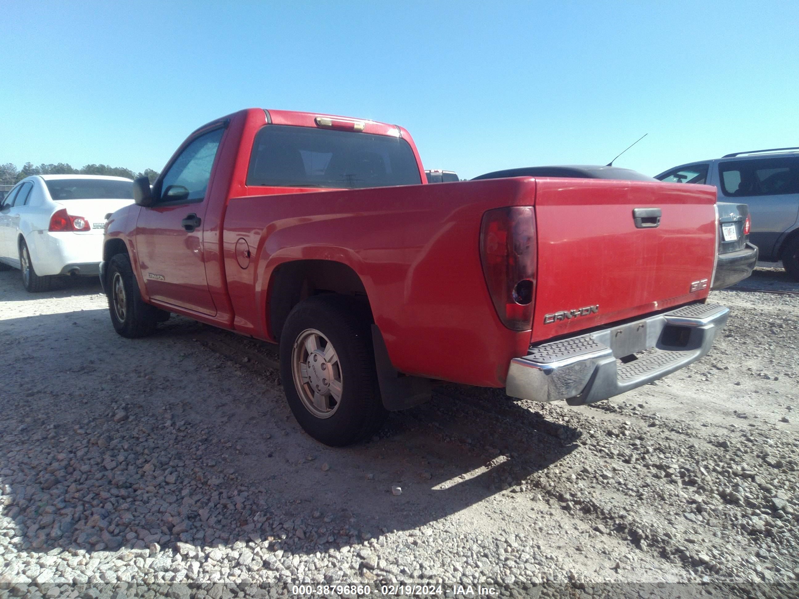 Photo 2 VIN: 1GTCS146X58265478 - GMC CANYON 