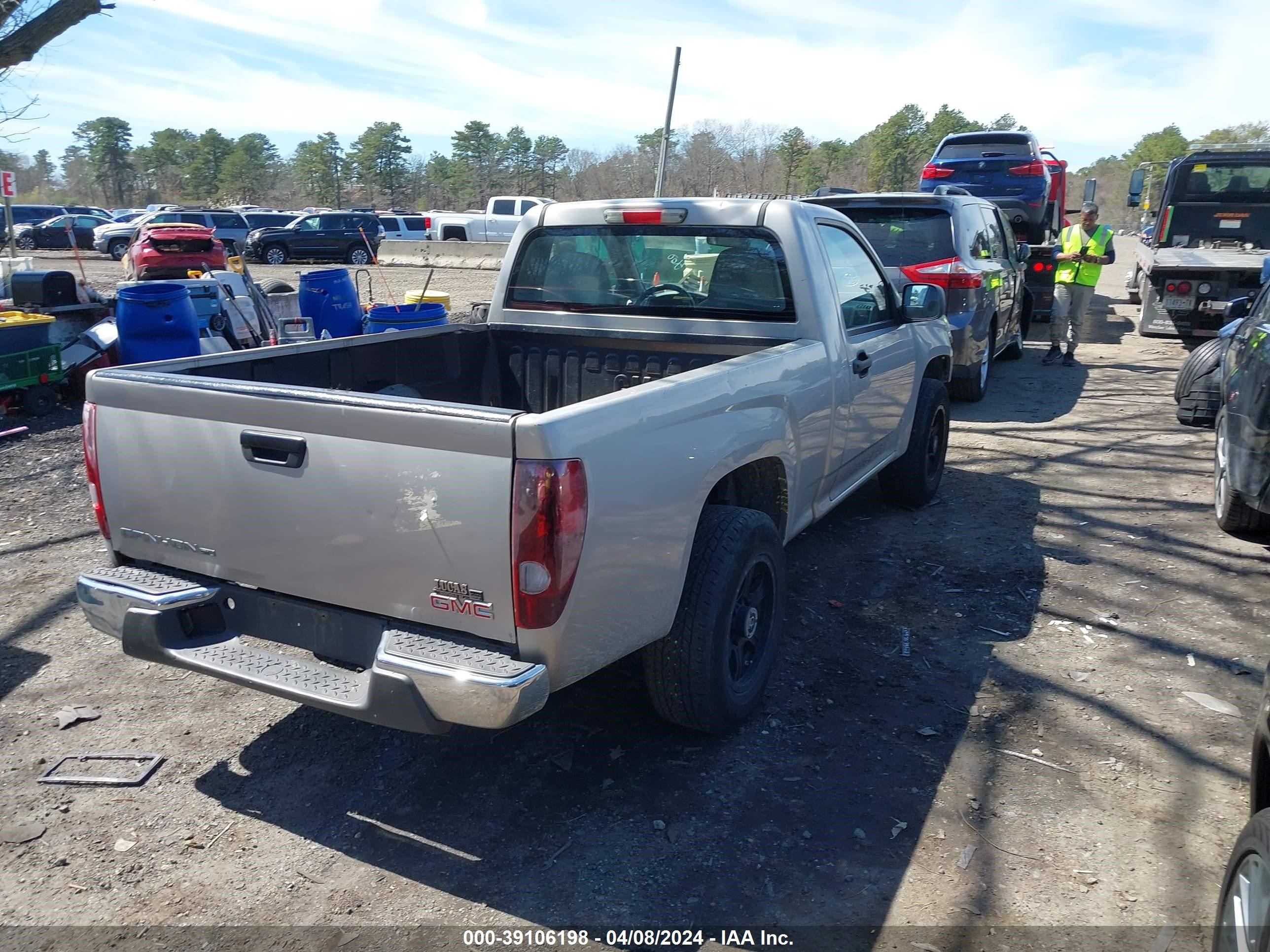 Photo 3 VIN: 1GTCS14E488214716 - GMC CANYON 