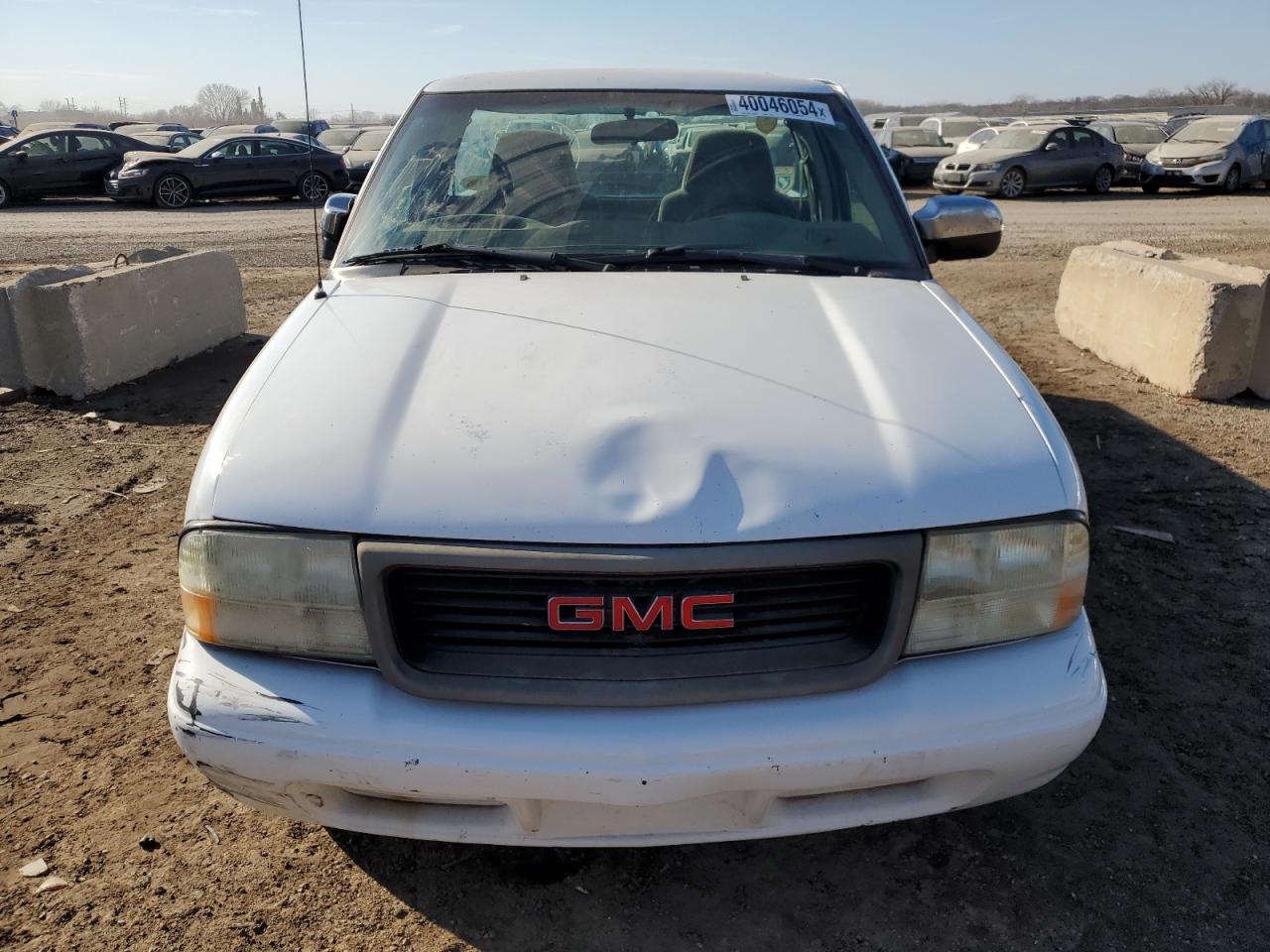 Photo 4 VIN: 1GTCS14H238126976 - GMC SONOMA 