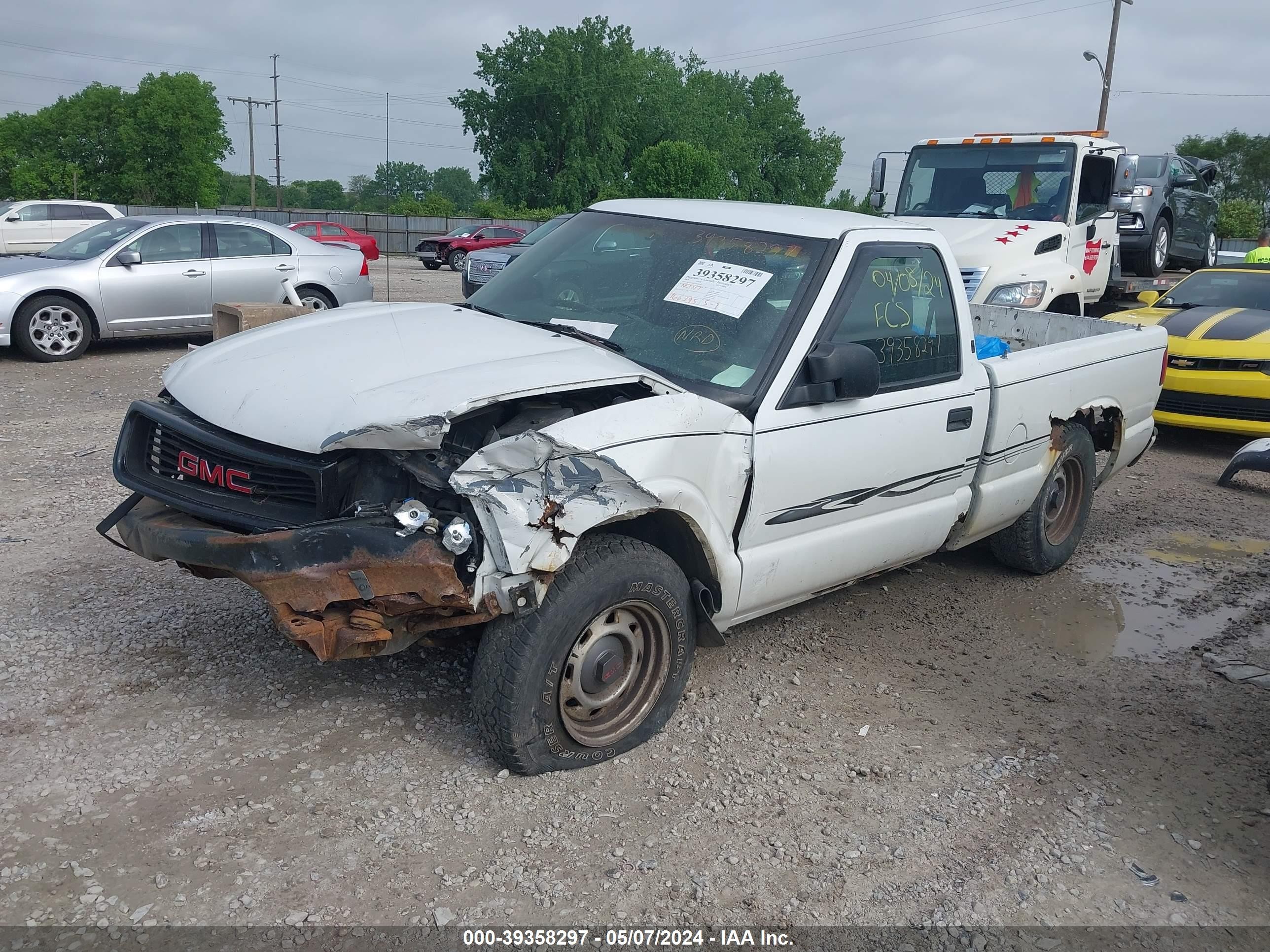 Photo 1 VIN: 1GTCS14H338243238 - GMC SONOMA 