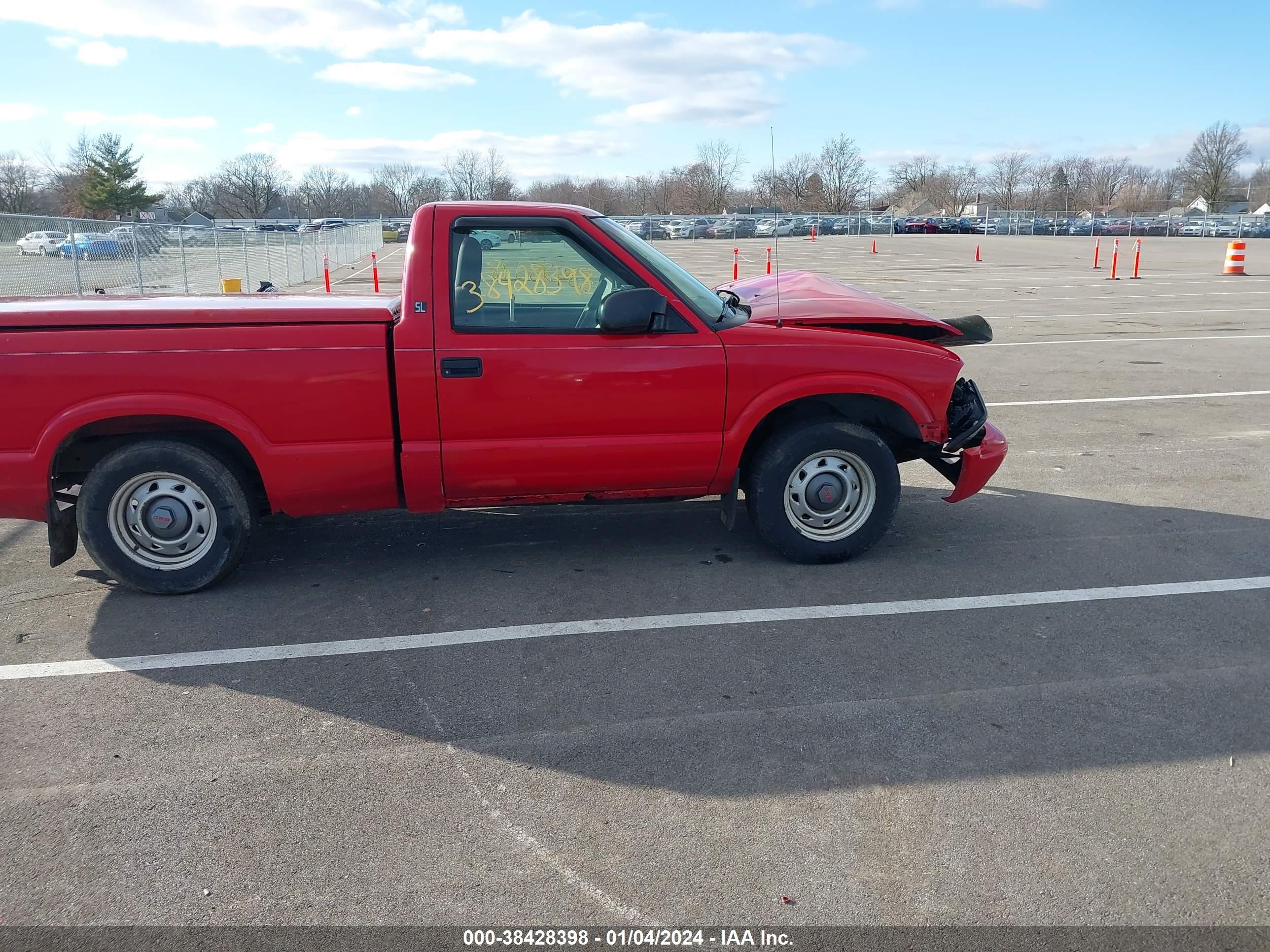 Photo 13 VIN: 1GTCS14H938223592 - GMC SONOMA 