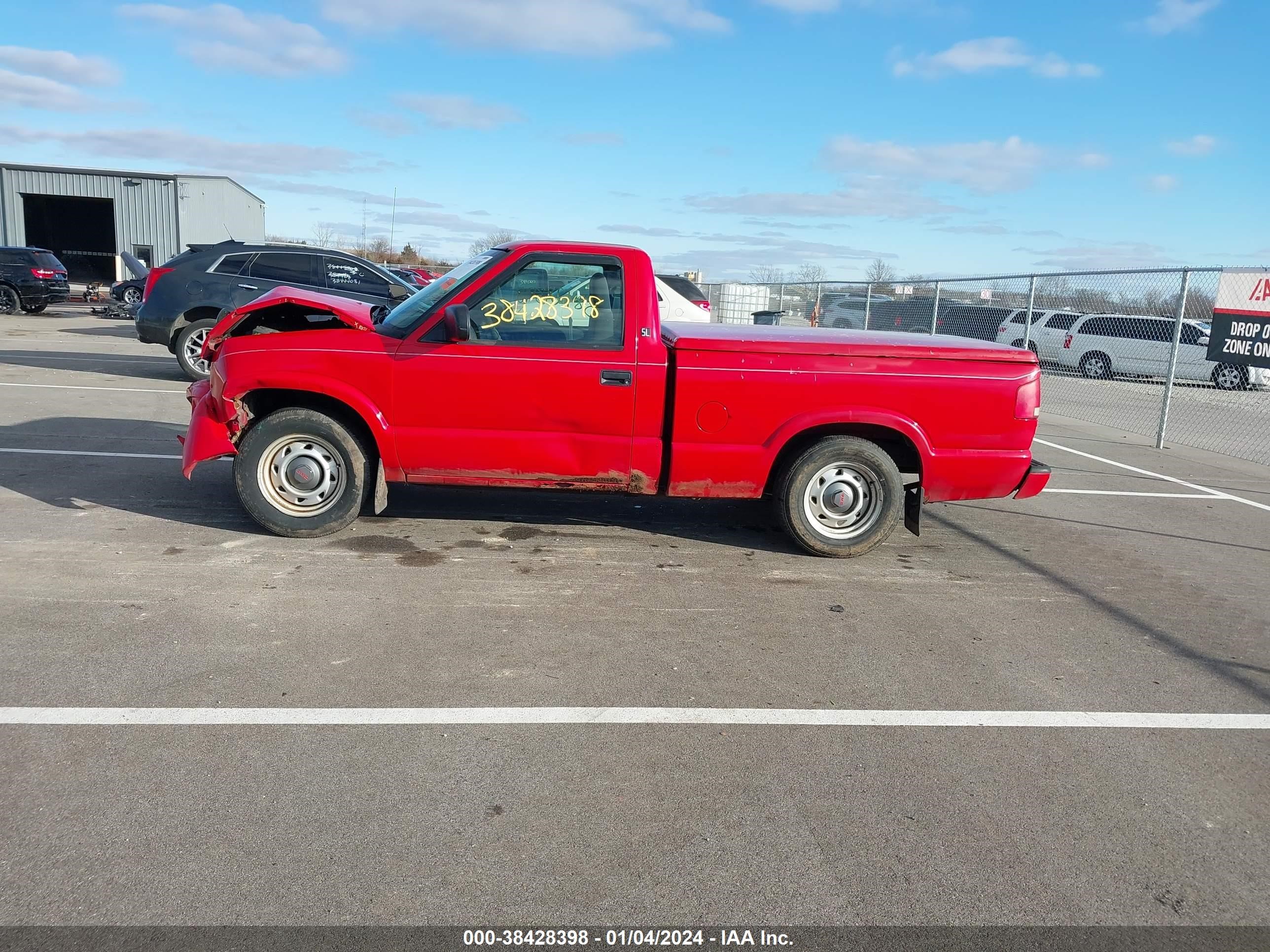 Photo 14 VIN: 1GTCS14H938223592 - GMC SONOMA 