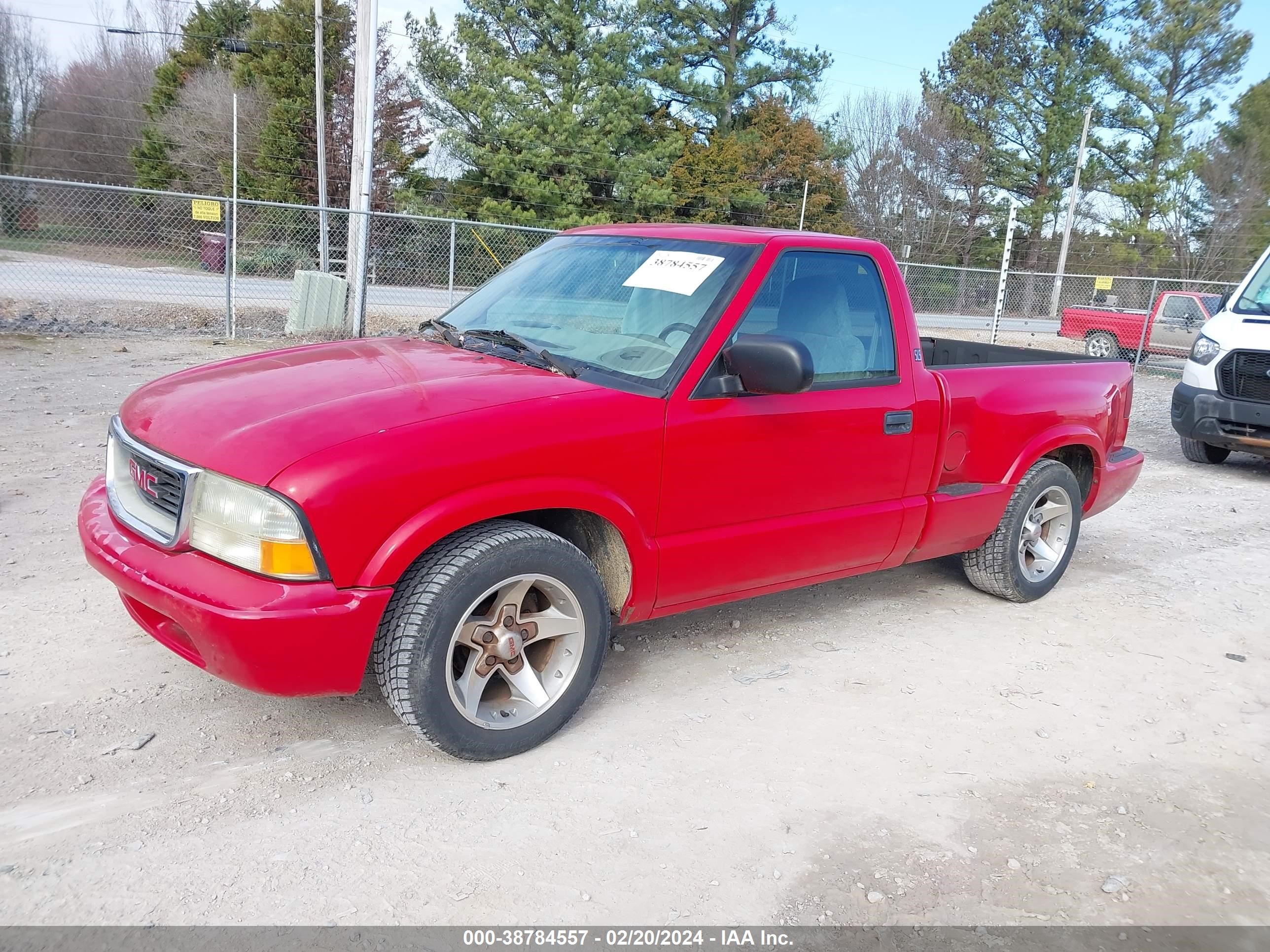 Photo 1 VIN: 1GTCS14W728154818 - GMC SONOMA 