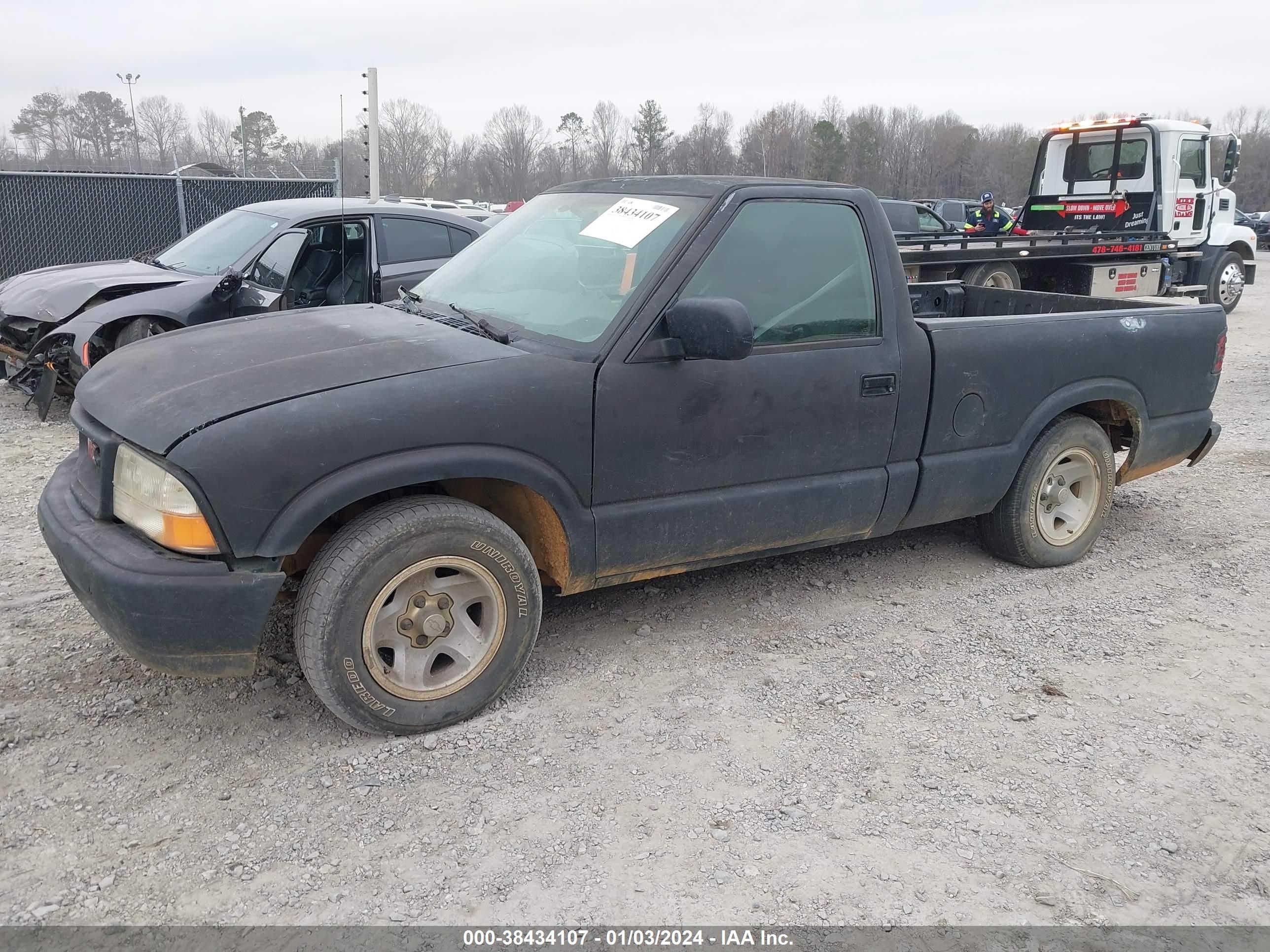 Photo 1 VIN: 1GTCS14W8Y8114434 - GMC SONOMA 