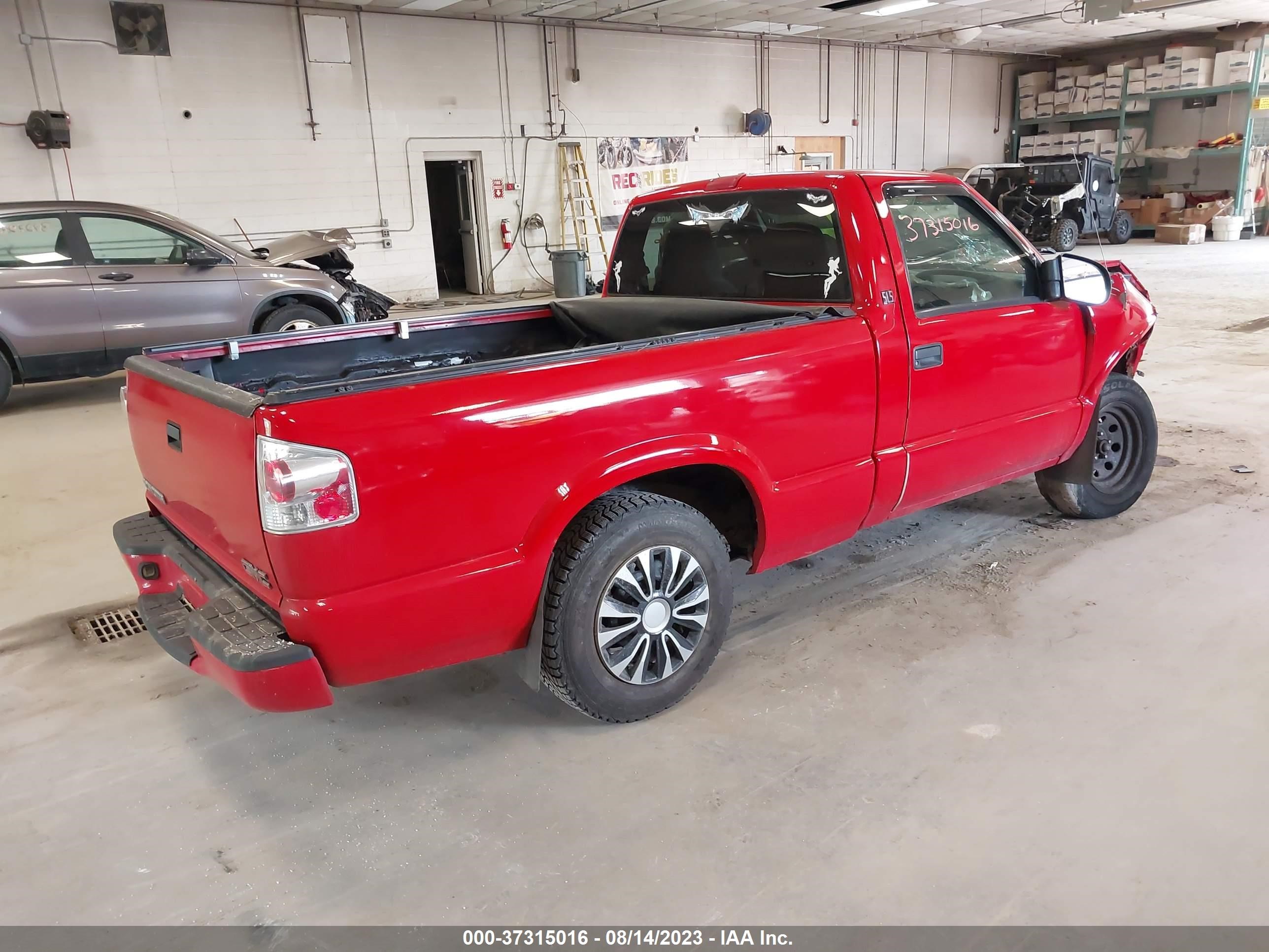 Photo 3 VIN: 1GTCS14X8XK508476 - GMC SONOMA 