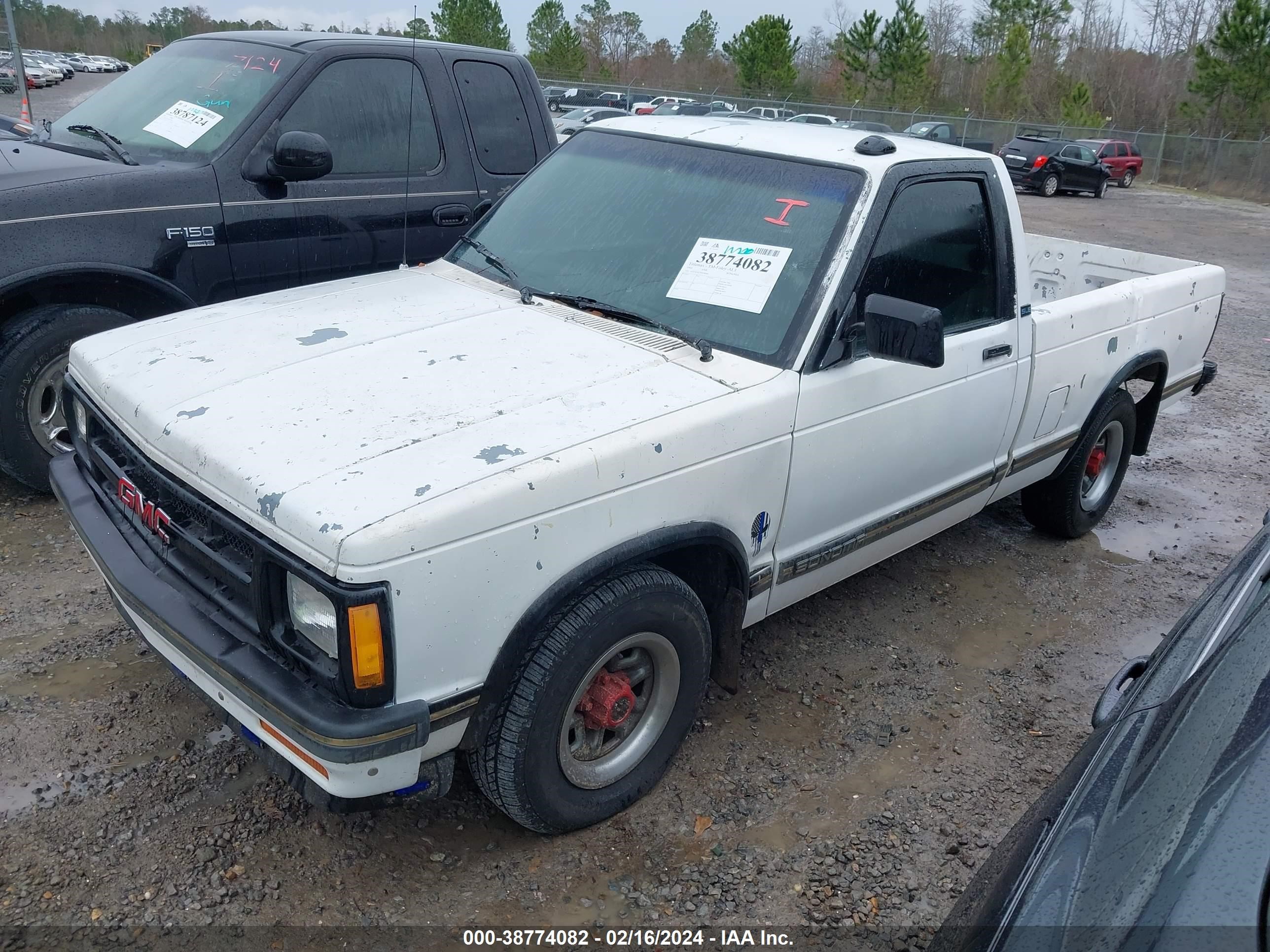 Photo 1 VIN: 1GTCS14Z7P8508466 - GMC SONOMA 