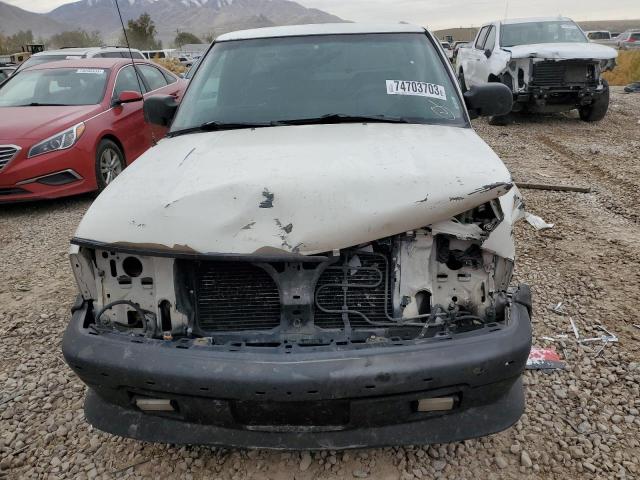 Photo 4 VIN: 1GTCS1942W8543427 - GMC SONOMA 