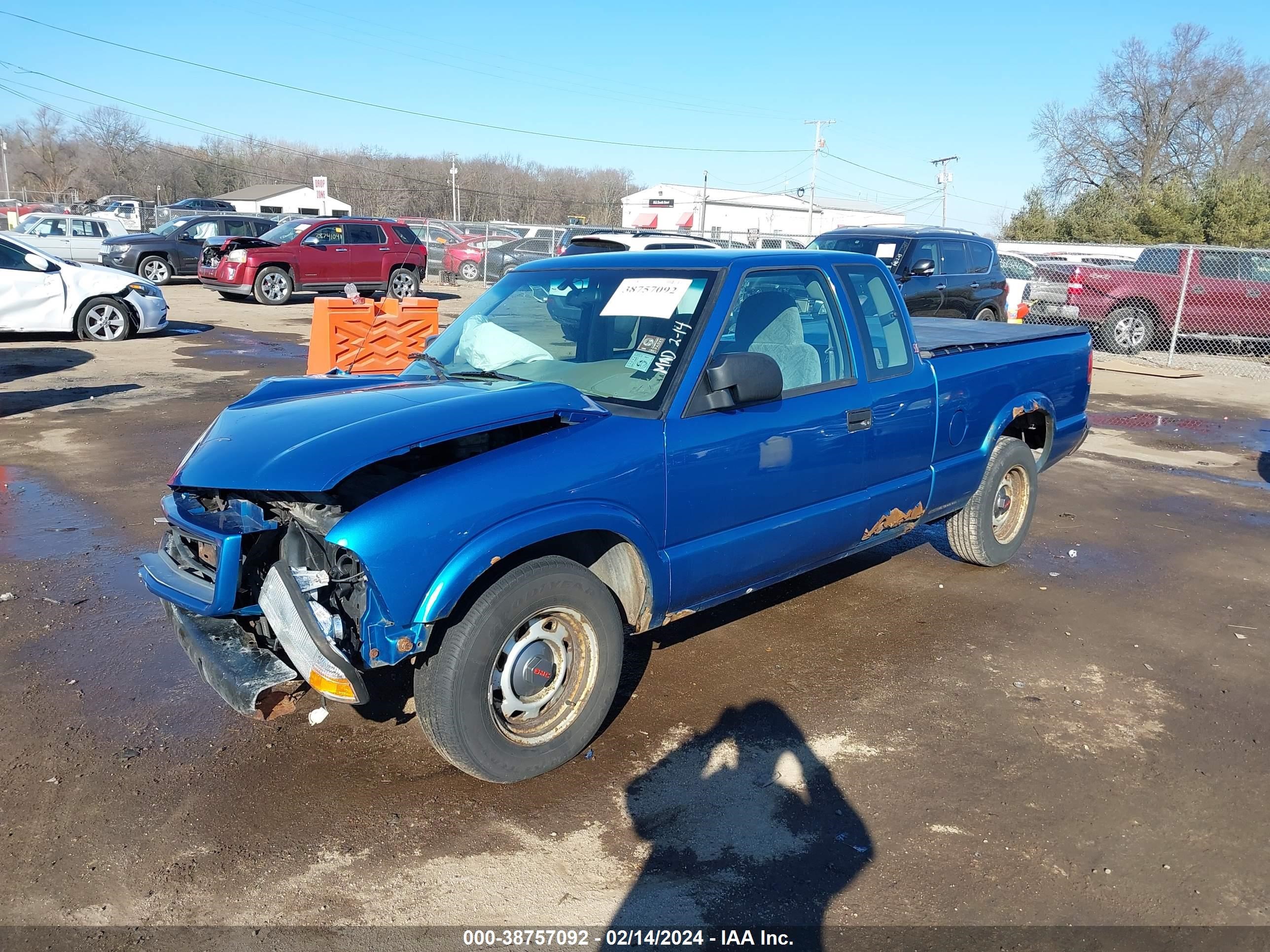 Photo 1 VIN: 1GTCS195818209842 - GMC SONOMA 