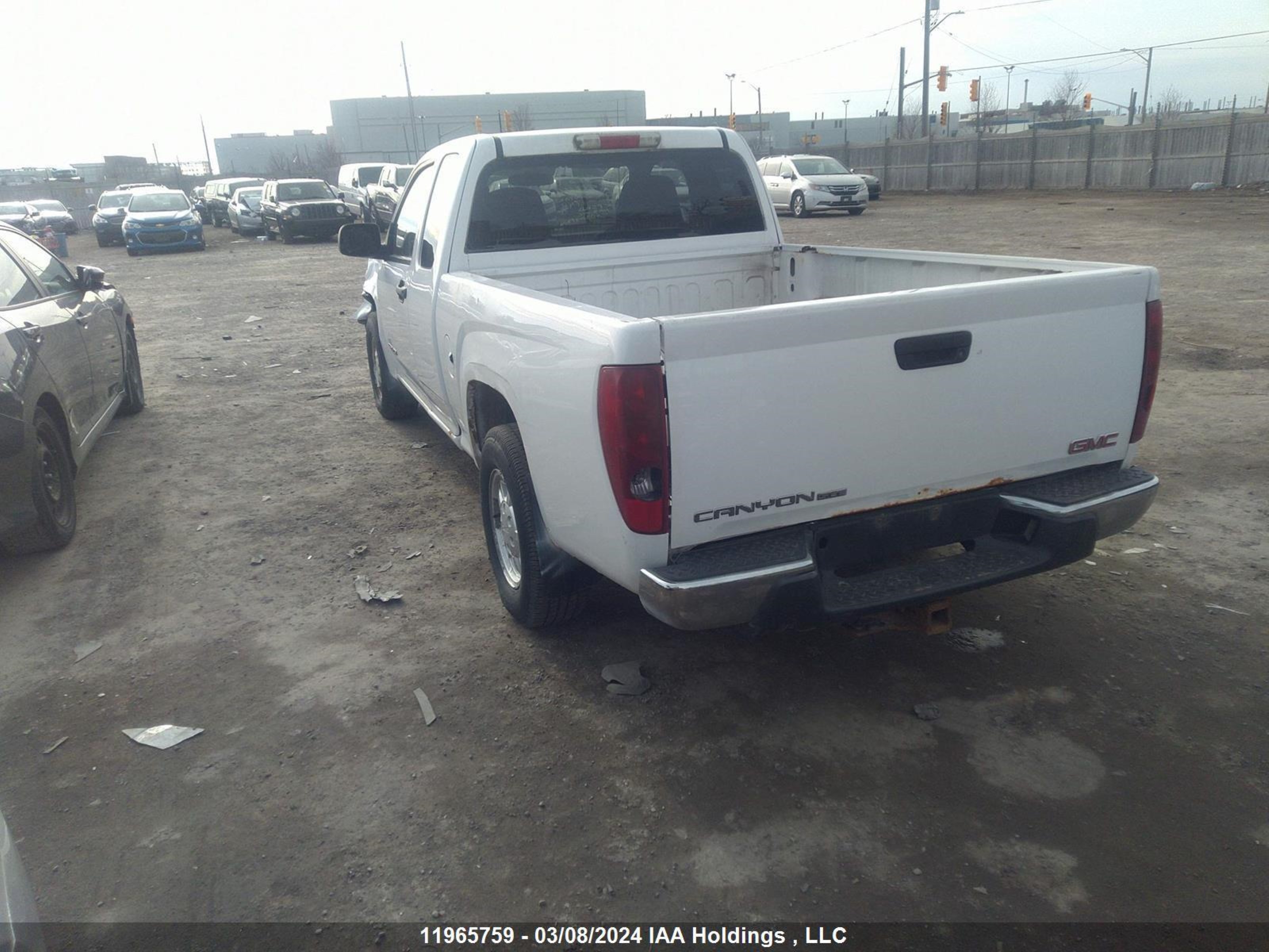 Photo 2 VIN: 1GTCS196658251246 - GMC CANYON 