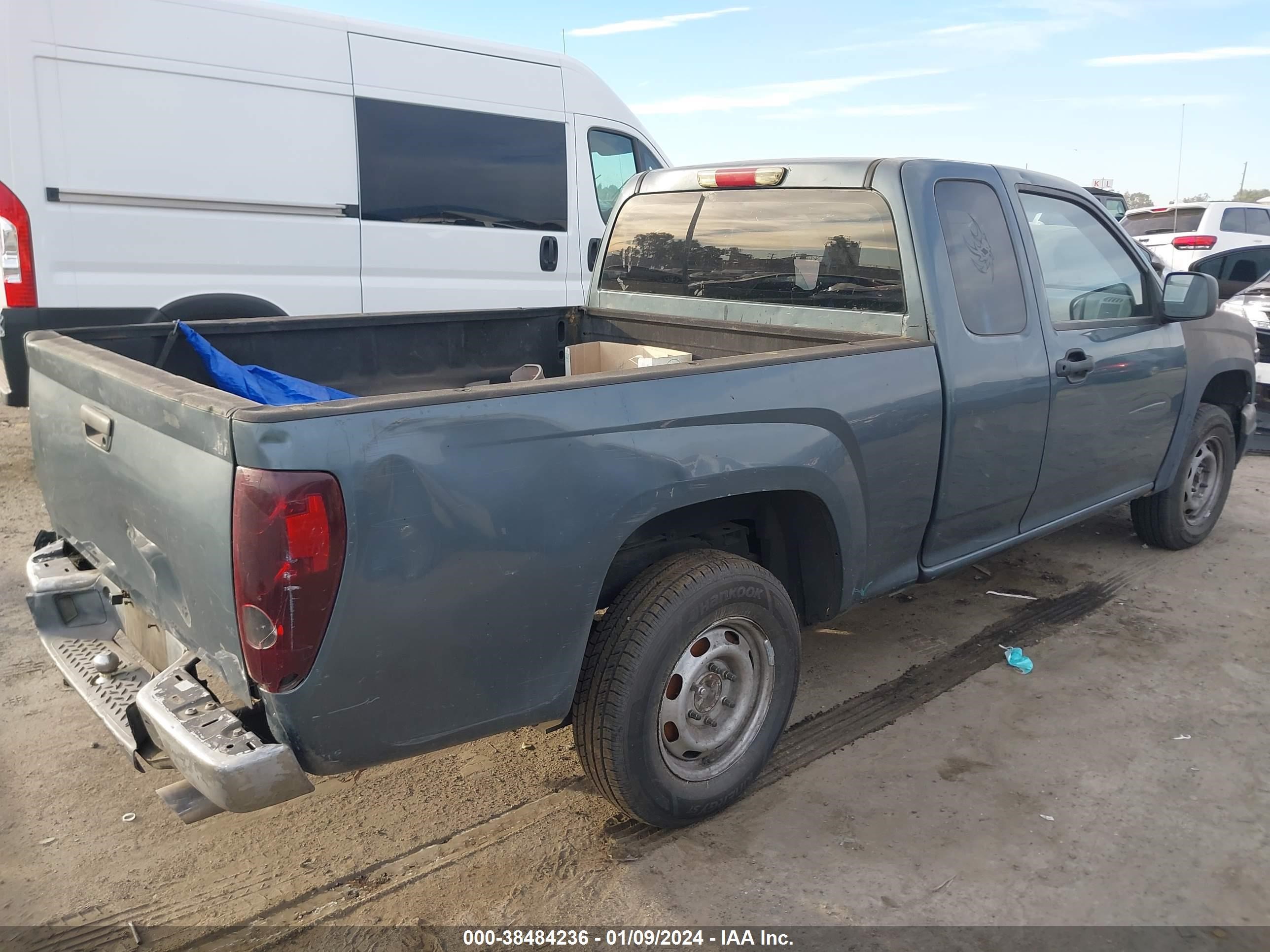 Photo 3 VIN: 1GTCS199878211277 - GMC CANYON 