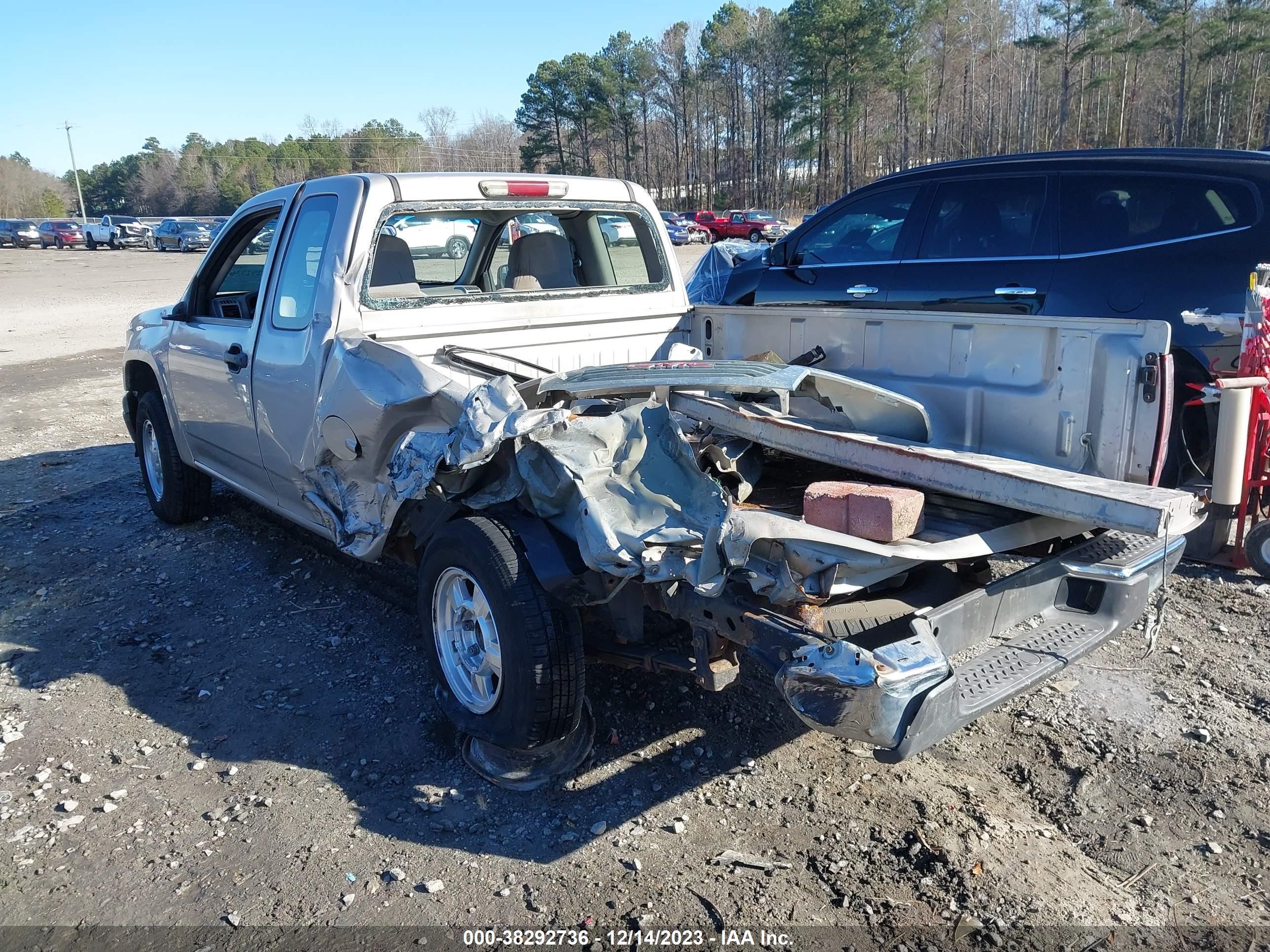 Photo 2 VIN: 1GTCS199978223471 - GMC CANYON 