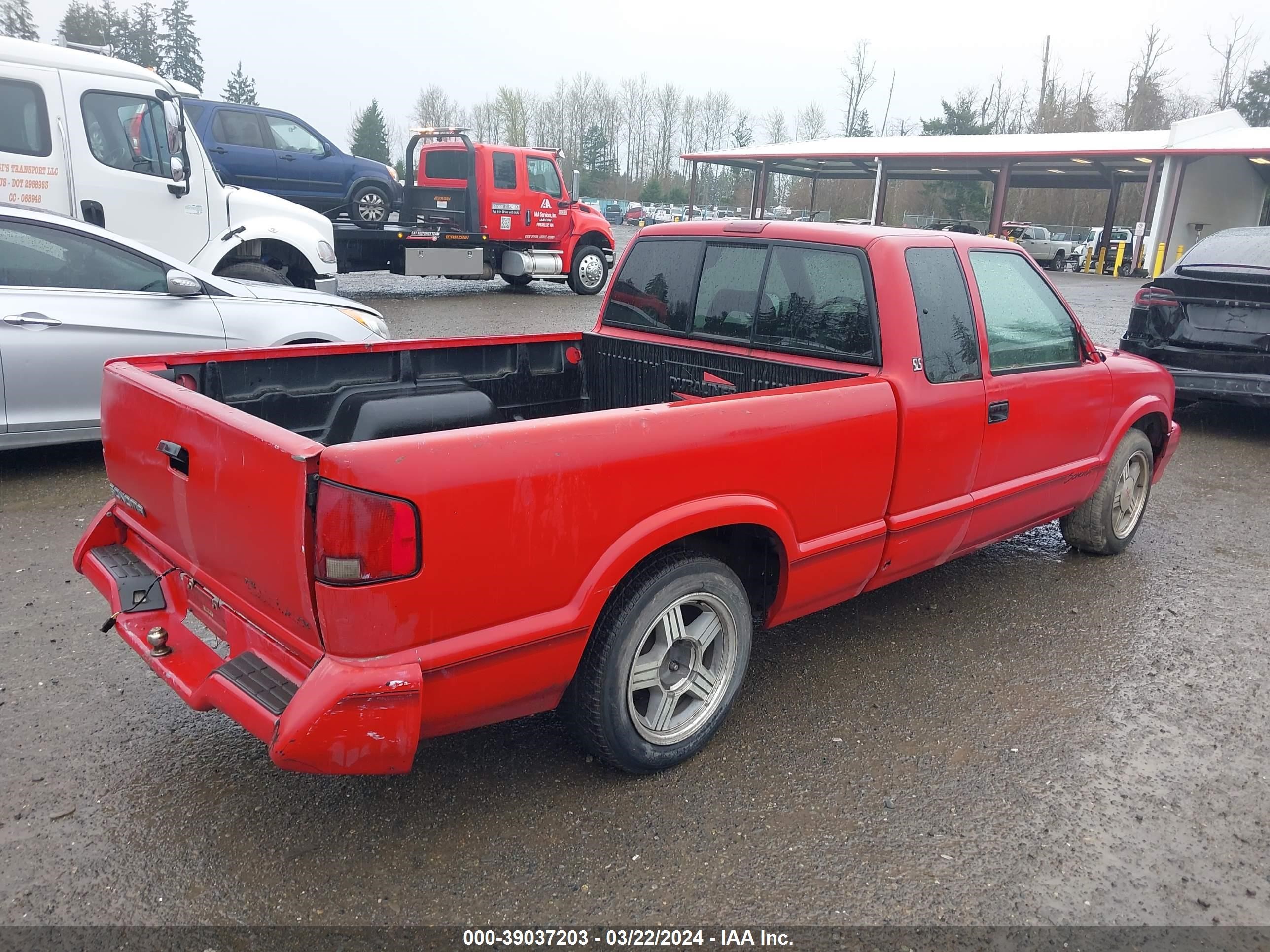 Photo 3 VIN: 1GTCS19W0V8521393 - GMC SONOMA 