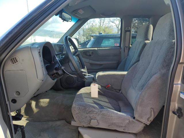 Photo 6 VIN: 1GTCS19W3Y8221870 - GMC SONOMA 