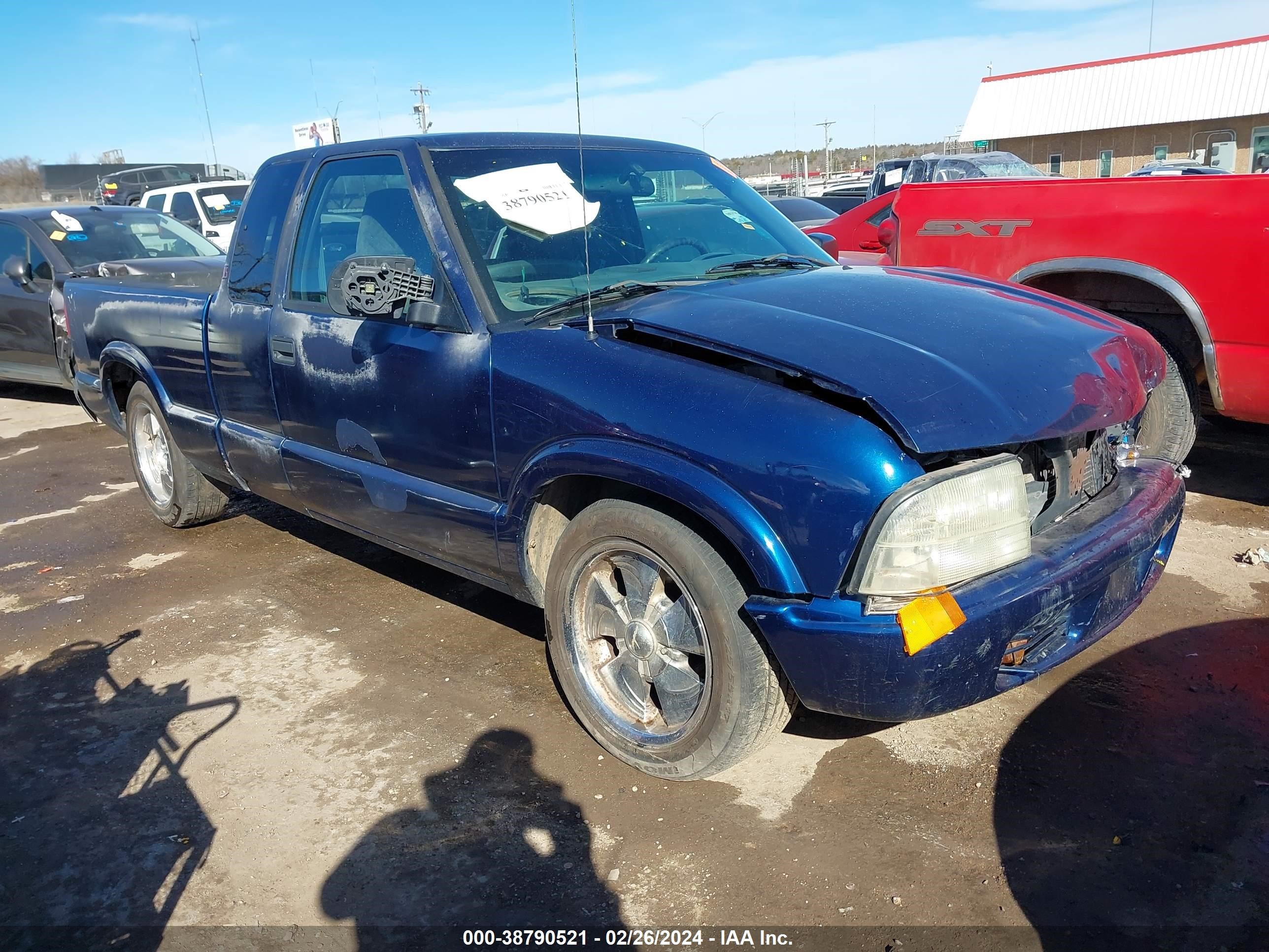 Photo 0 VIN: 1GTCS19W528112124 - GMC SONOMA 