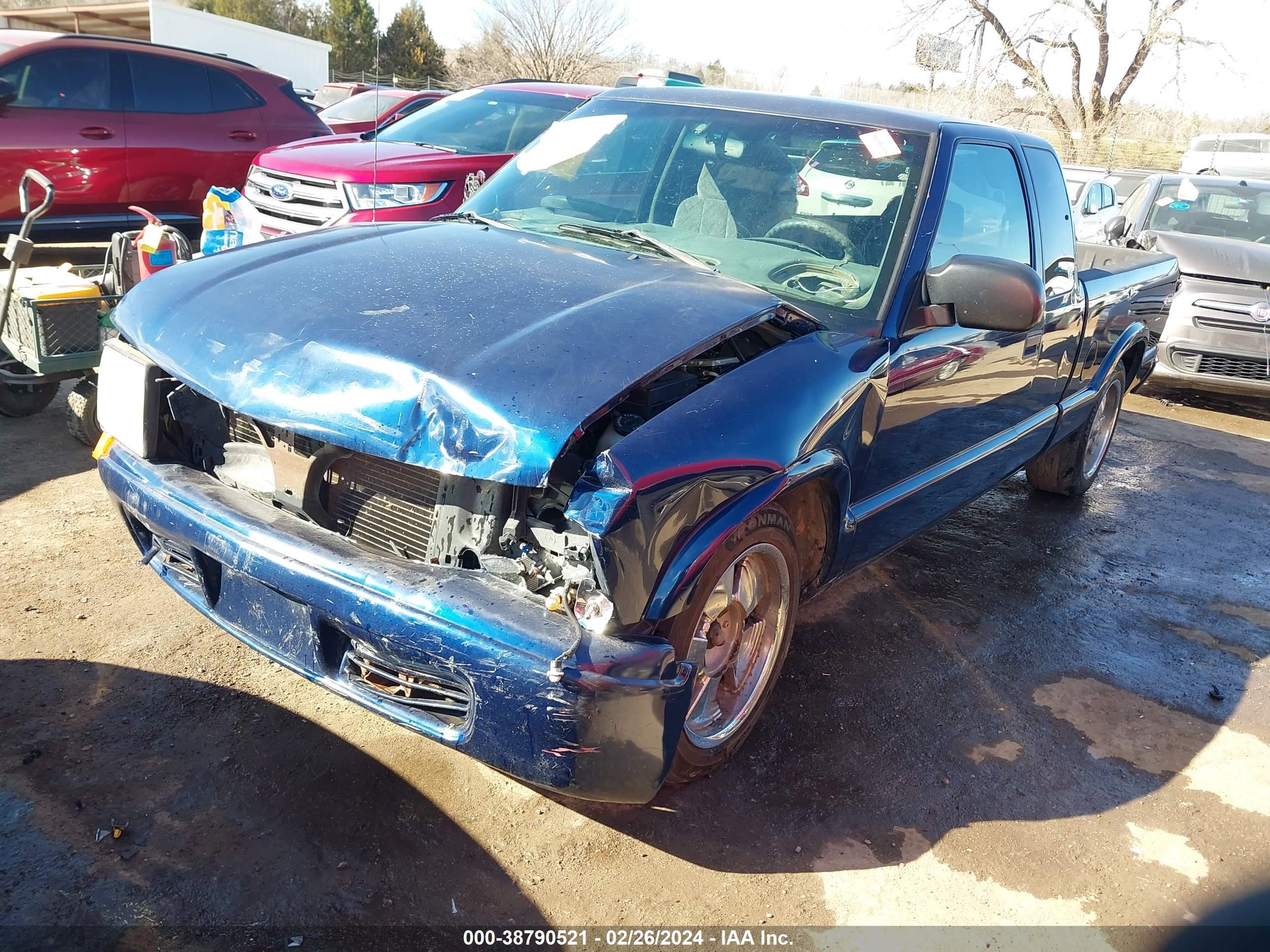 Photo 1 VIN: 1GTCS19W528112124 - GMC SONOMA 