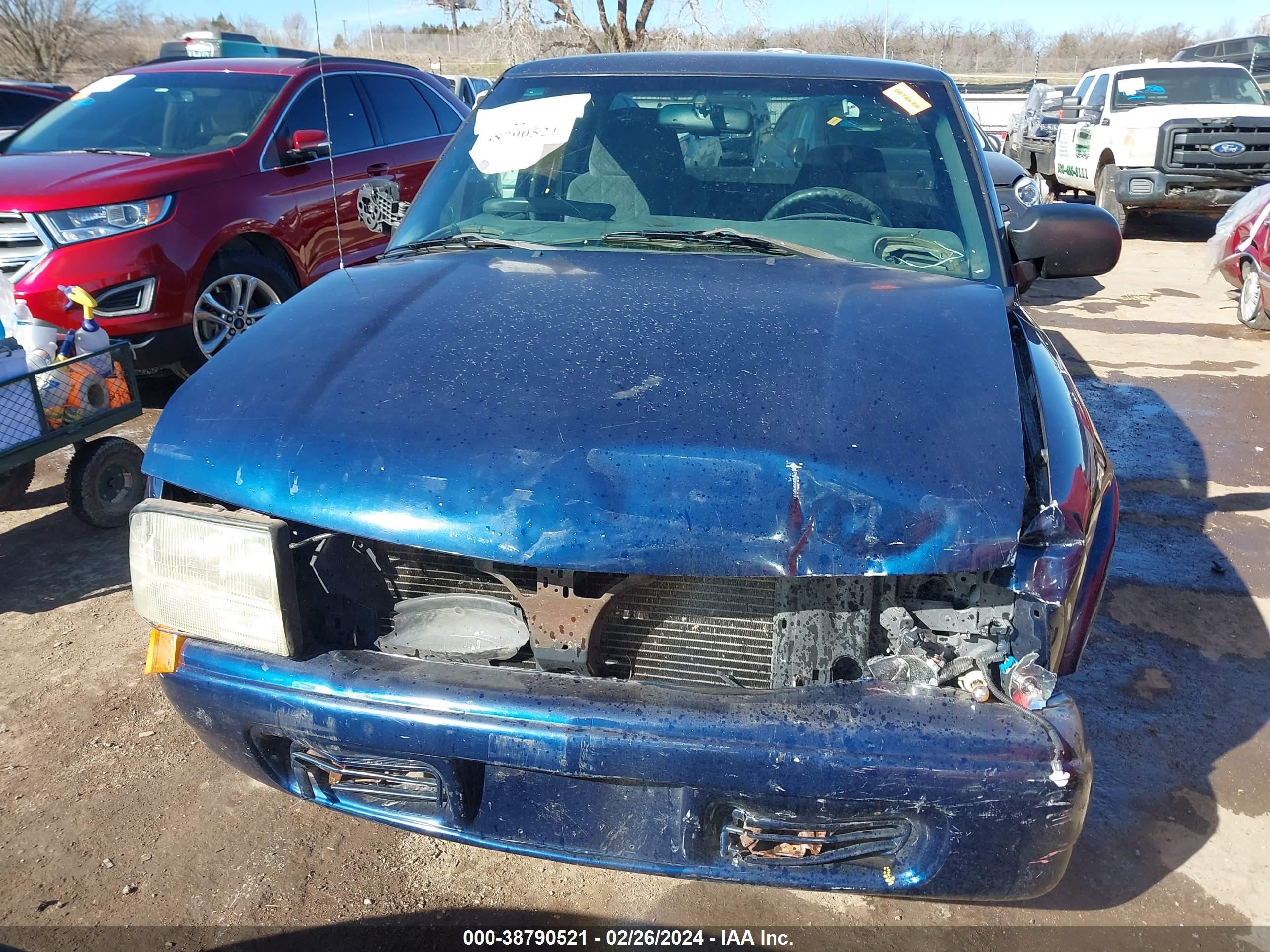 Photo 12 VIN: 1GTCS19W528112124 - GMC SONOMA 