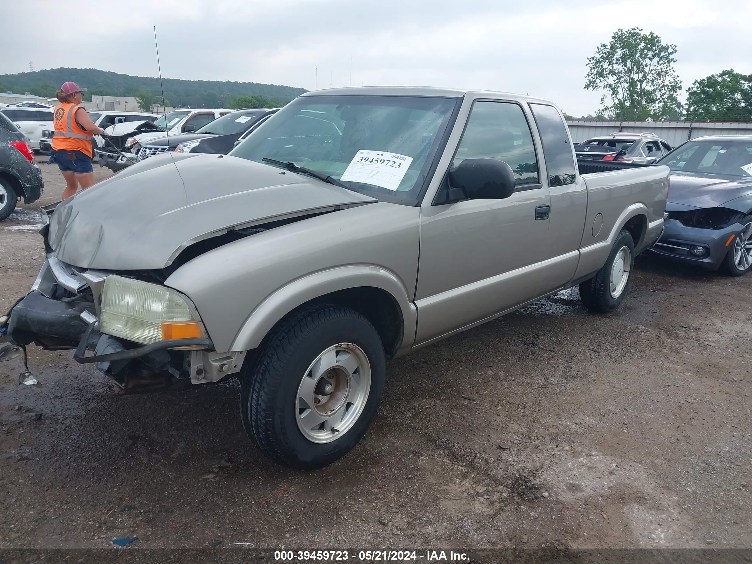 Photo 1 VIN: 1GTCS19W528119283 - GMC SONOMA 