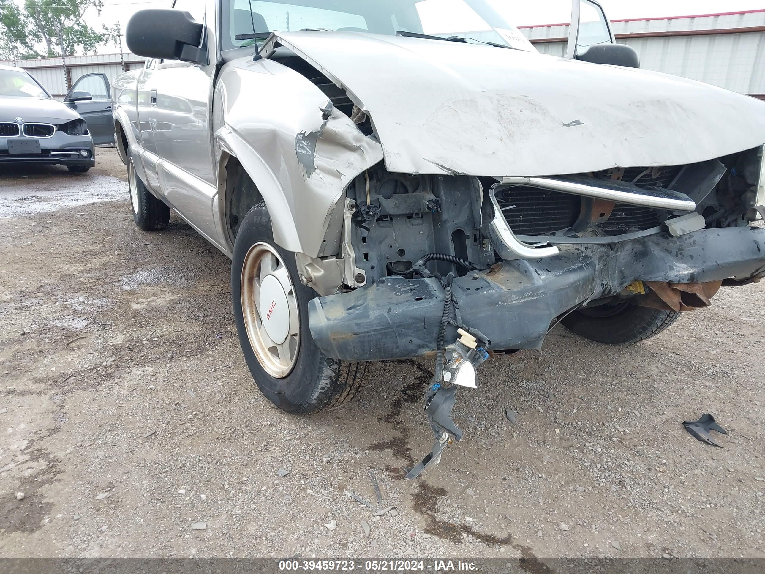 Photo 5 VIN: 1GTCS19W528119283 - GMC SONOMA 