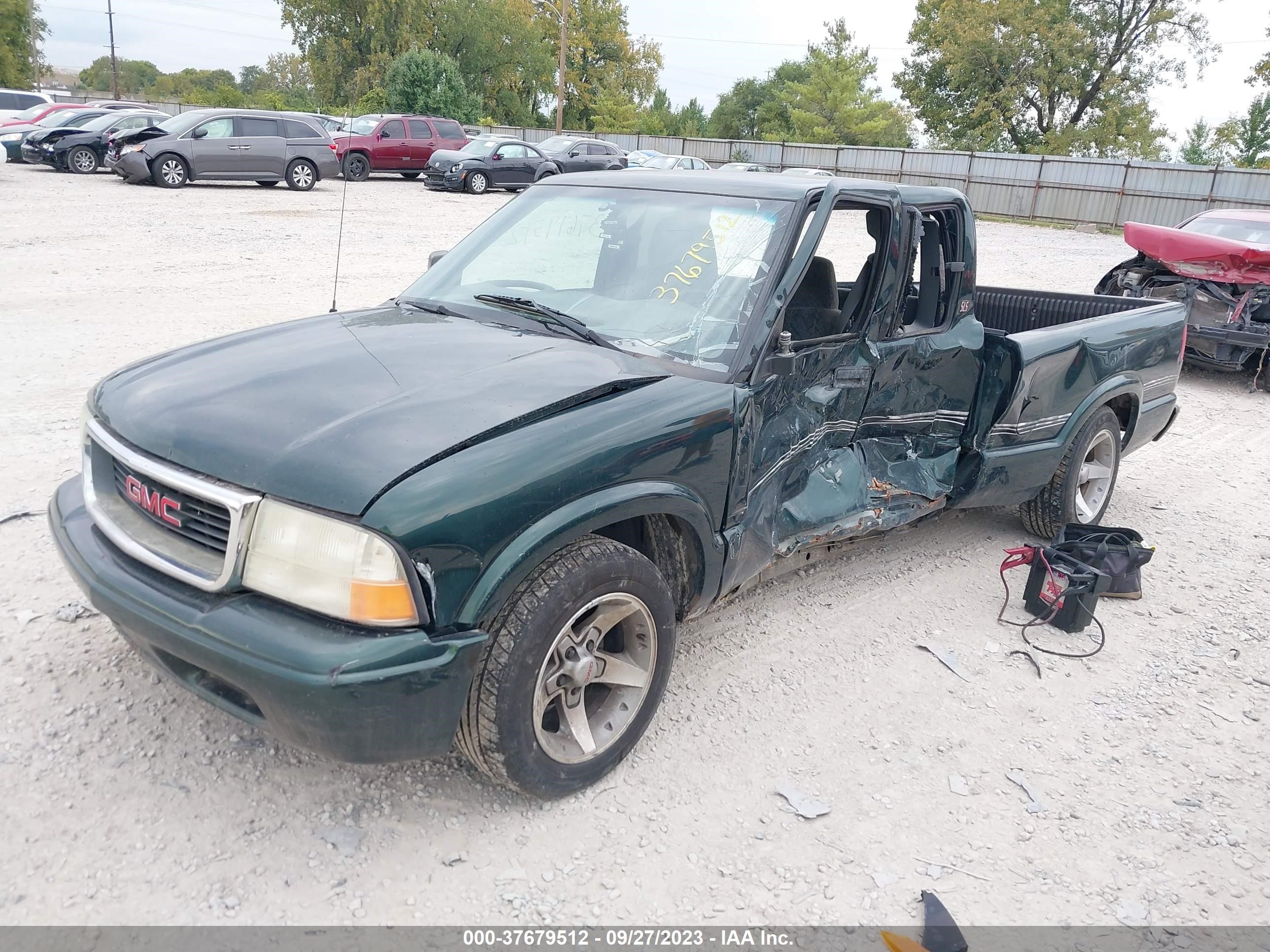 Photo 1 VIN: 1GTCS19W628182280 - GMC SONOMA 