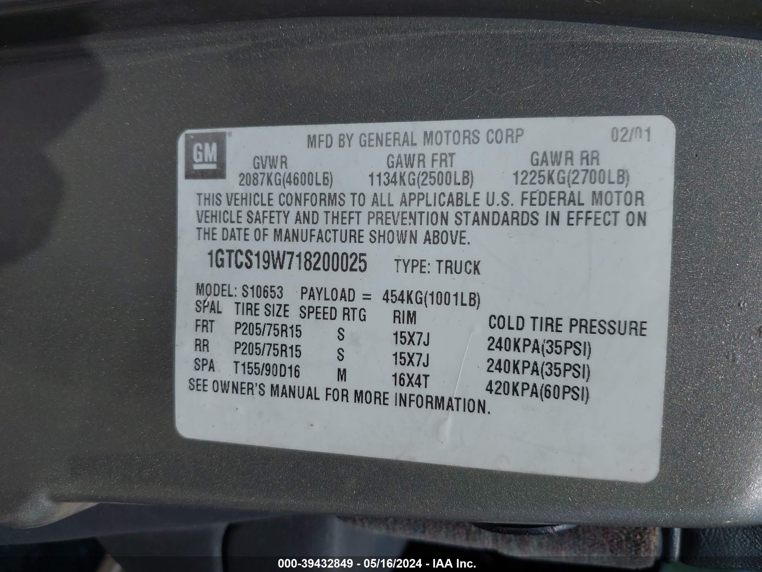 Photo 8 VIN: 1GTCS19W718200025 - GMC SONOMA 