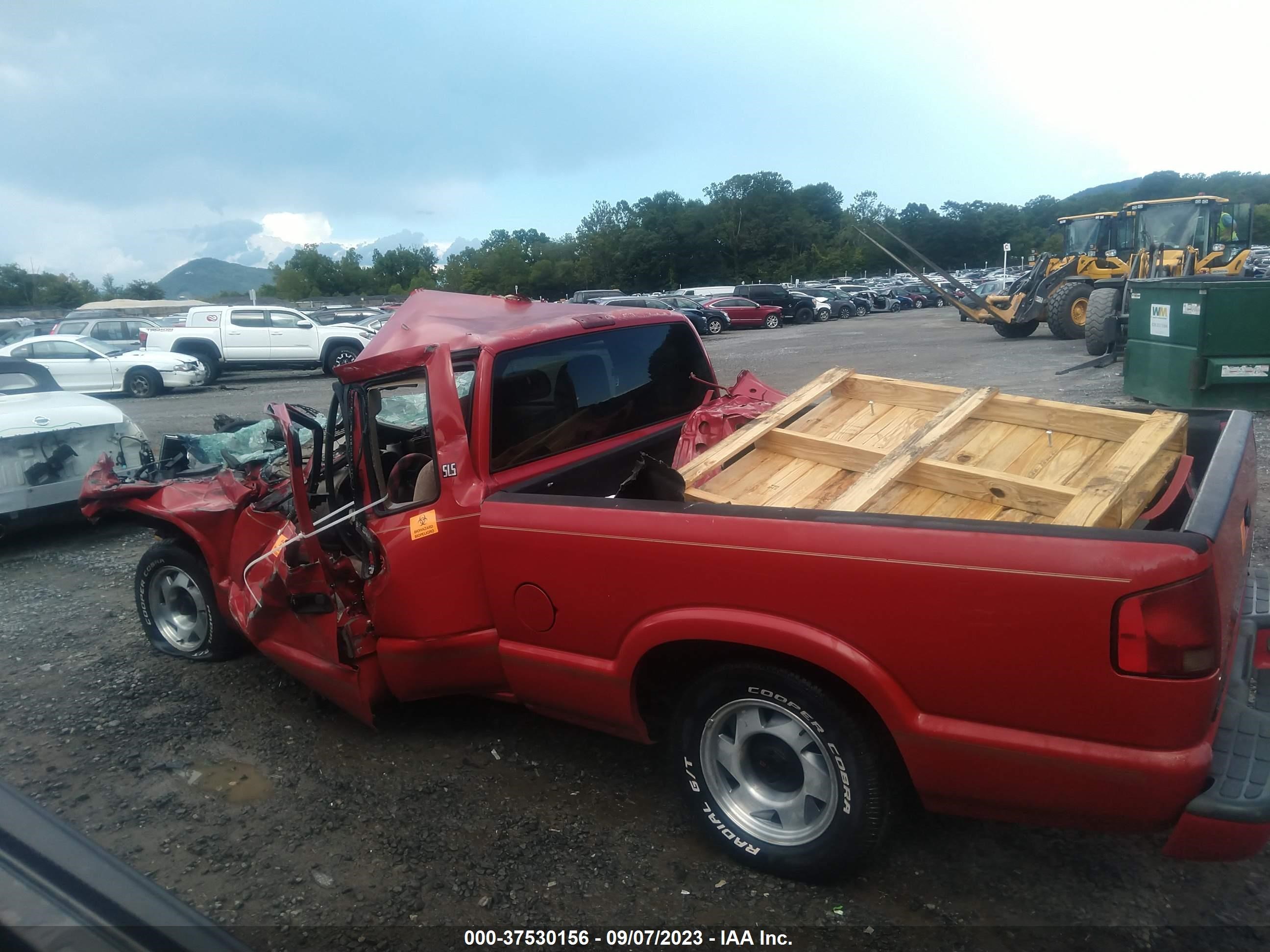 Photo 12 VIN: 1GTCS19X0X8508123 - GMC SONOMA 