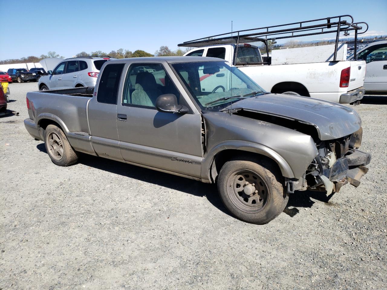 Photo 3 VIN: 1GTCS19X3W8505750 - GMC SONOMA 