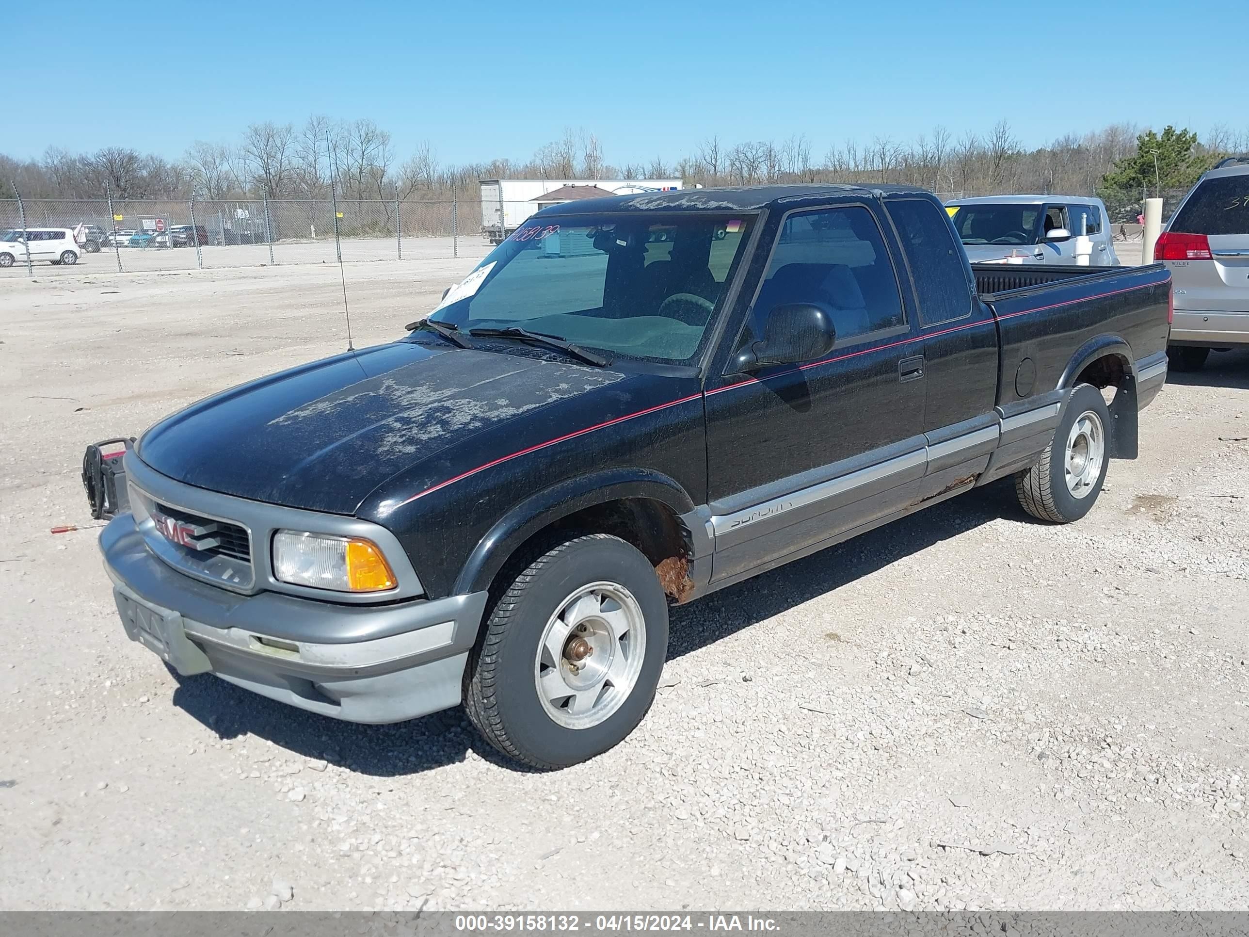 Photo 1 VIN: 1GTCS19X5V8525660 - GMC SONOMA 