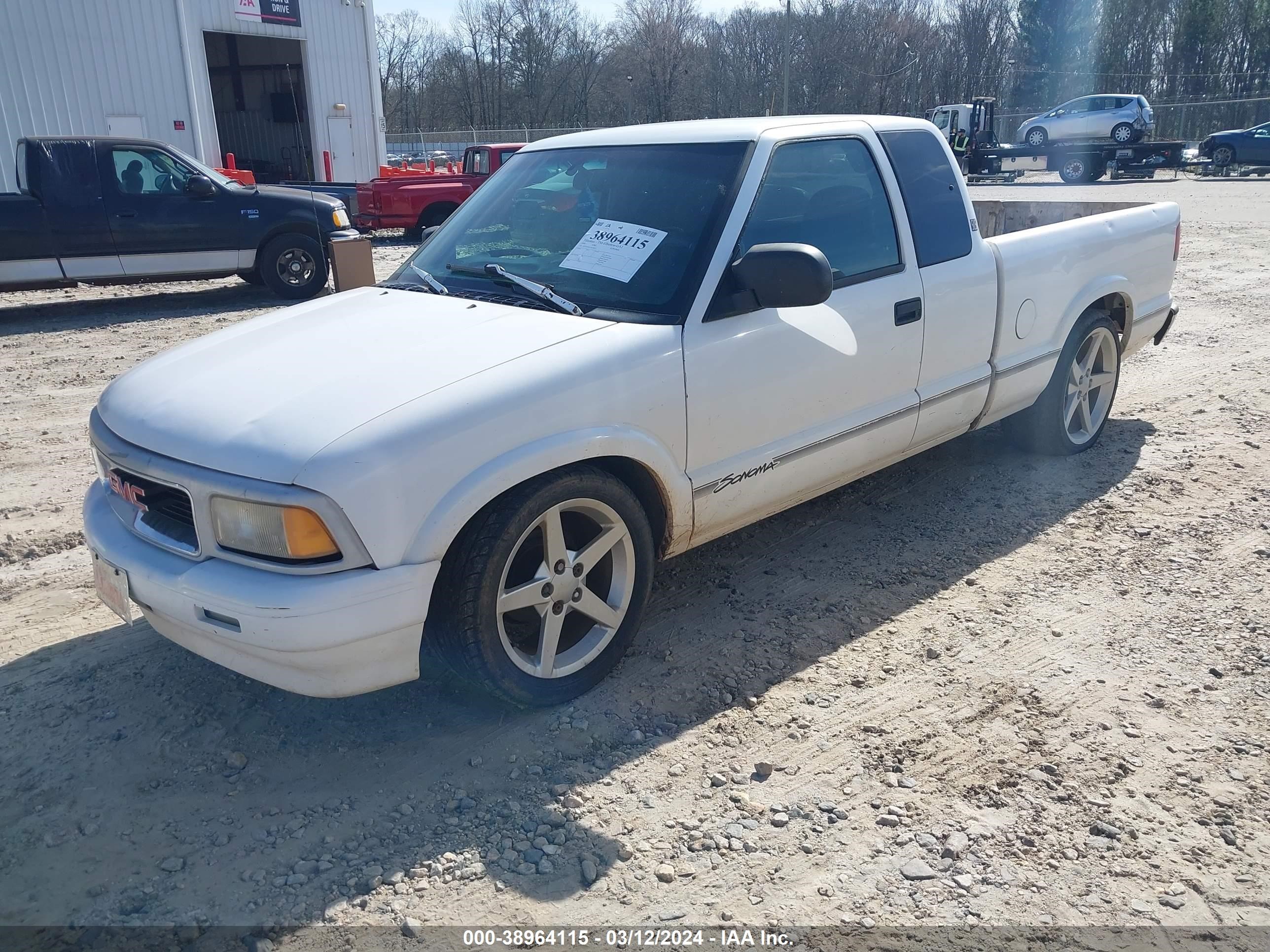 Photo 1 VIN: 1GTCS19X7X8508913 - GMC SONOMA 