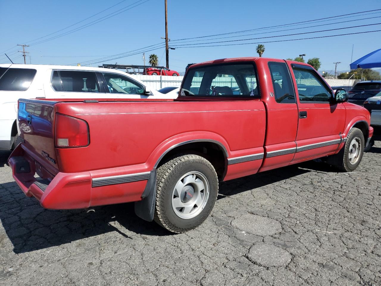 Photo 2 VIN: 1GTCS19X9V8504844 - GMC SONOMA 