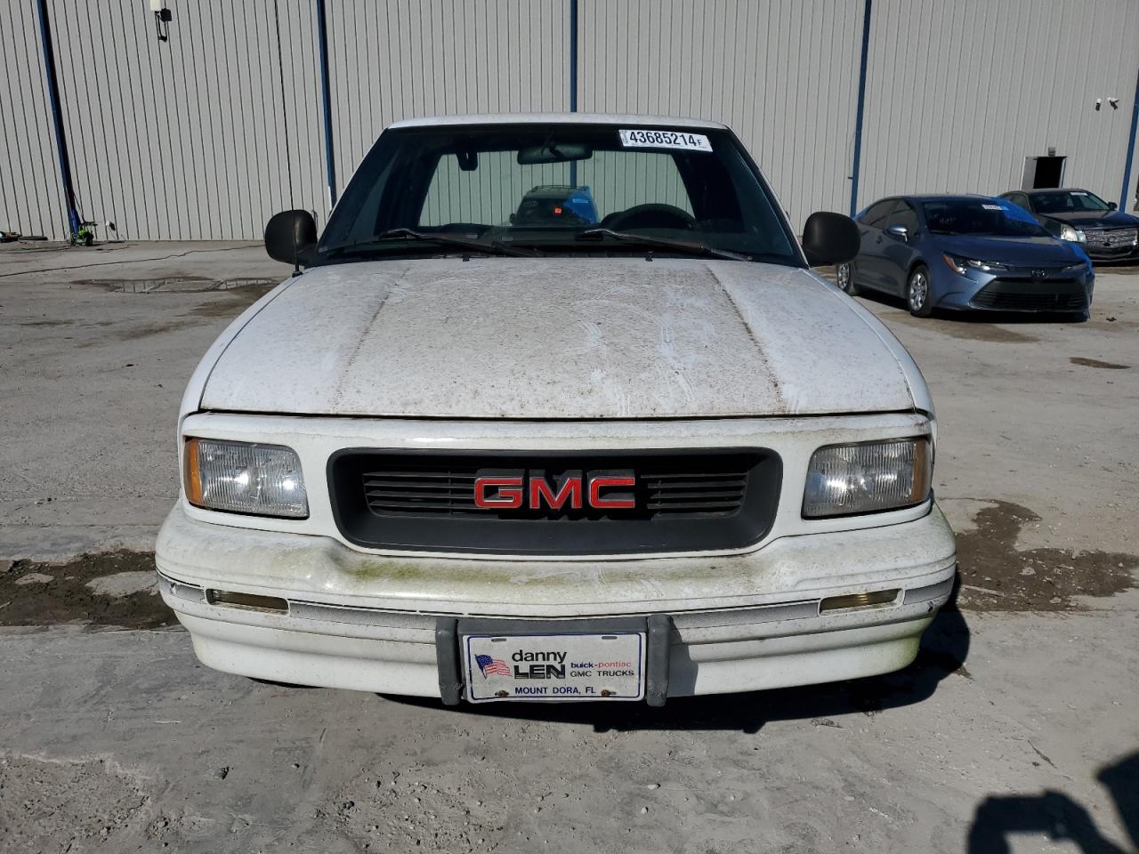 Photo 4 VIN: 1GTCS19X9V8515875 - GMC SONOMA 