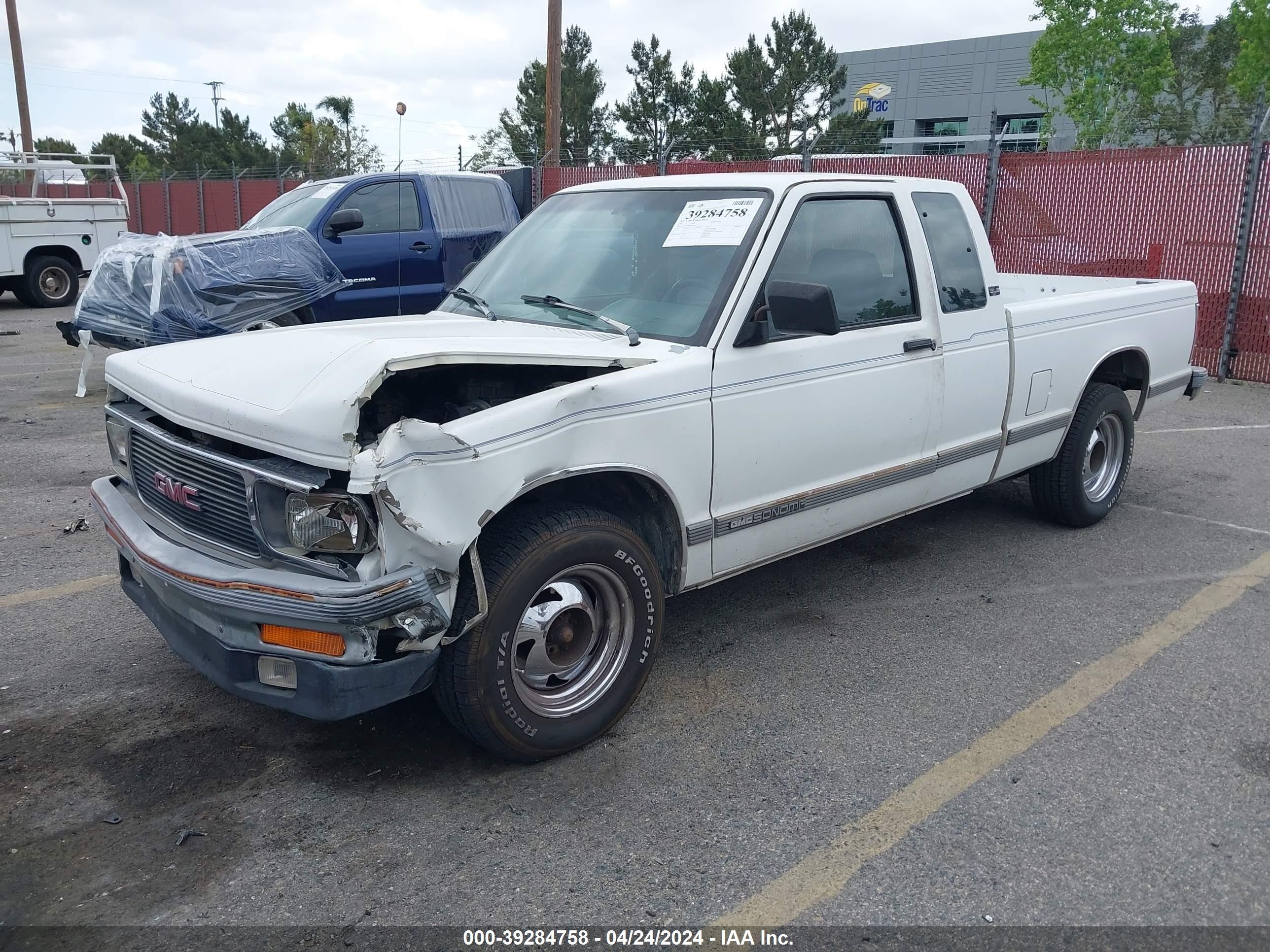 Photo 1 VIN: 1GTCS19Z6M8537185 - GMC SONOMA 