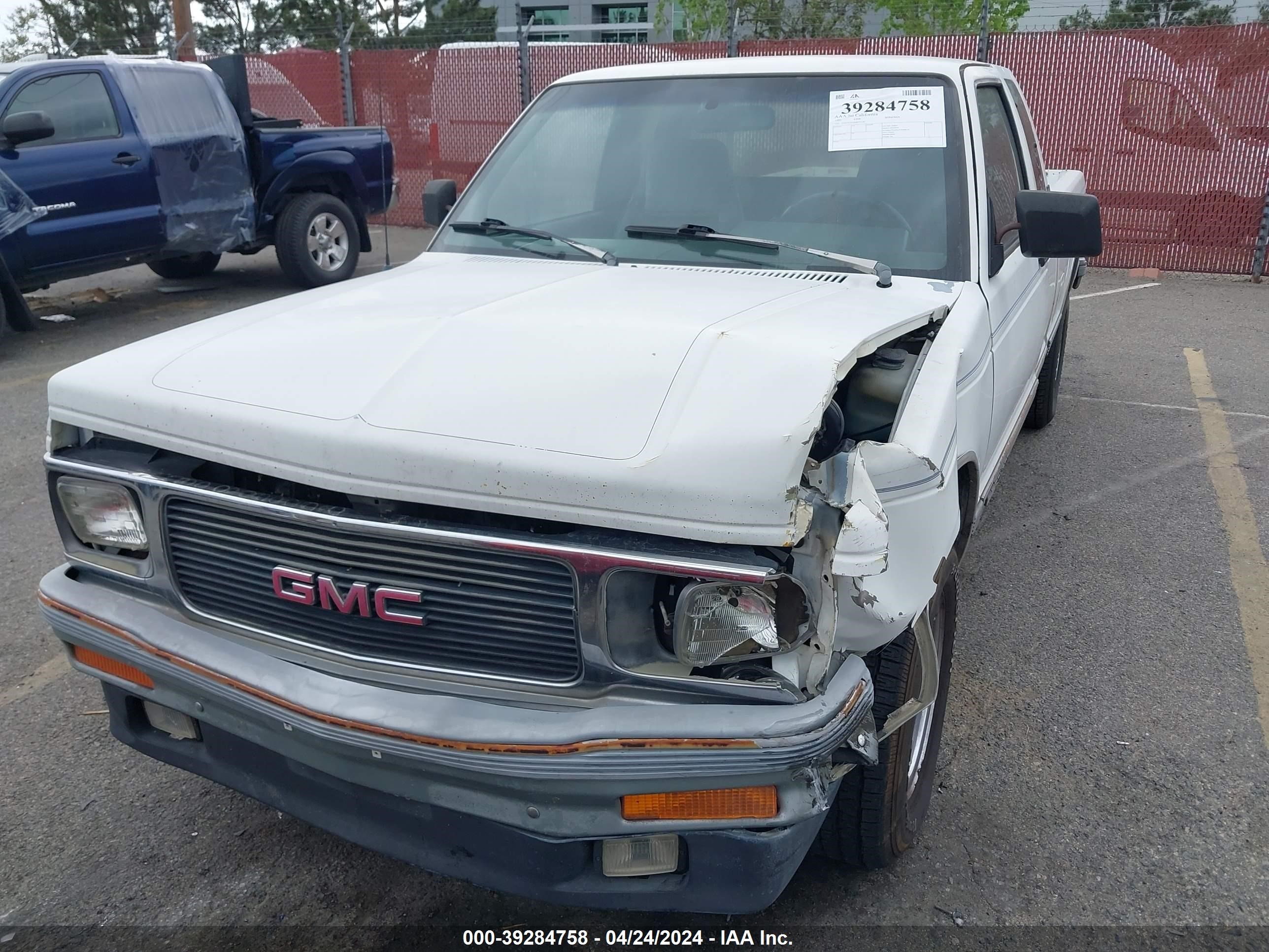 Photo 5 VIN: 1GTCS19Z6M8537185 - GMC SONOMA 