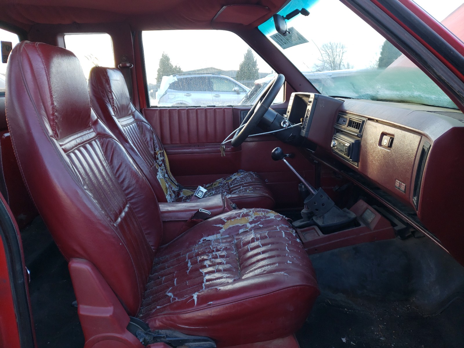 Photo 4 VIN: 1GTCT14RXH8525972 - GMC S TRUCK S1 