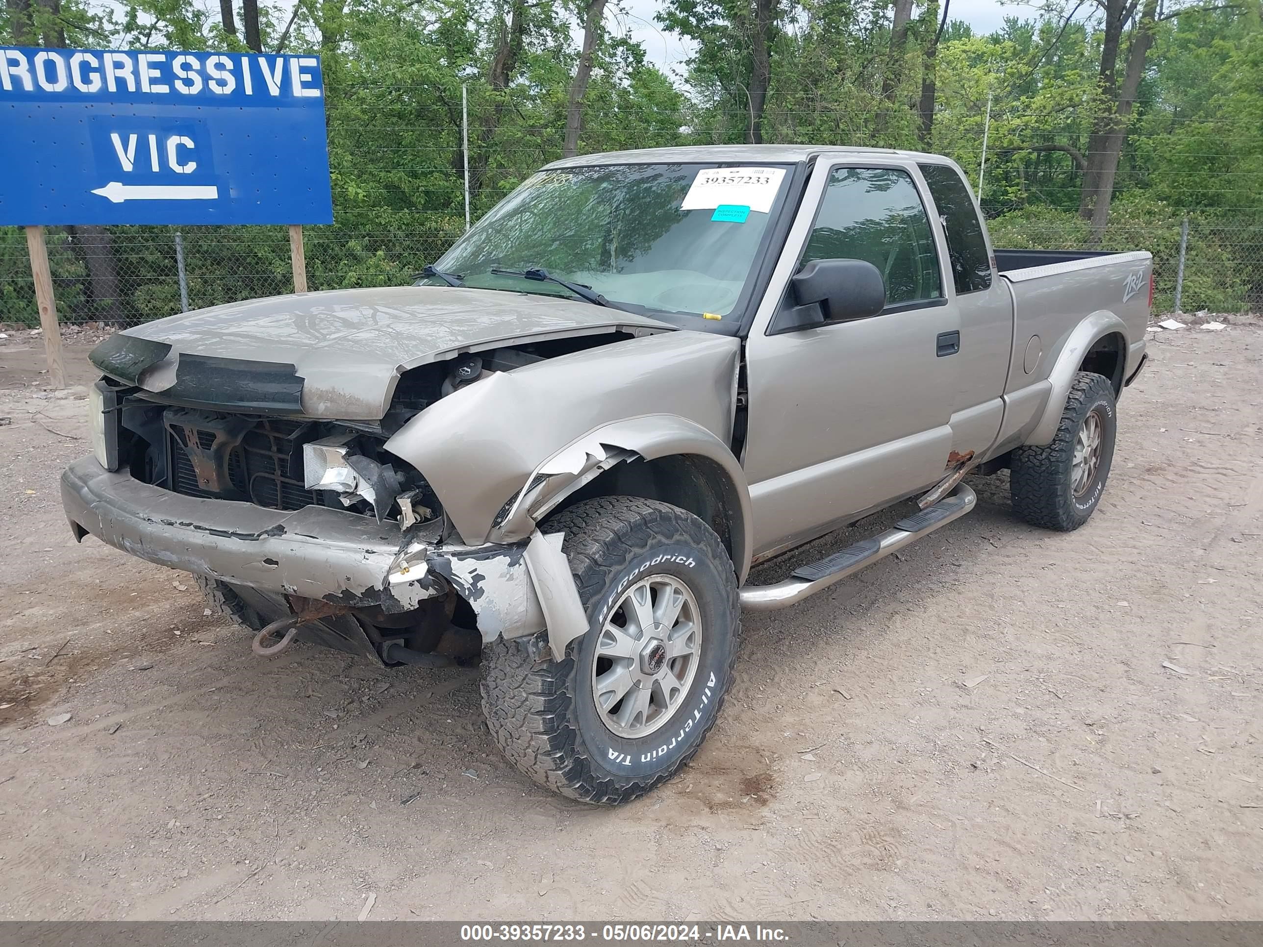 Photo 1 VIN: 1GTCT19W628202833 - GMC SONOMA 