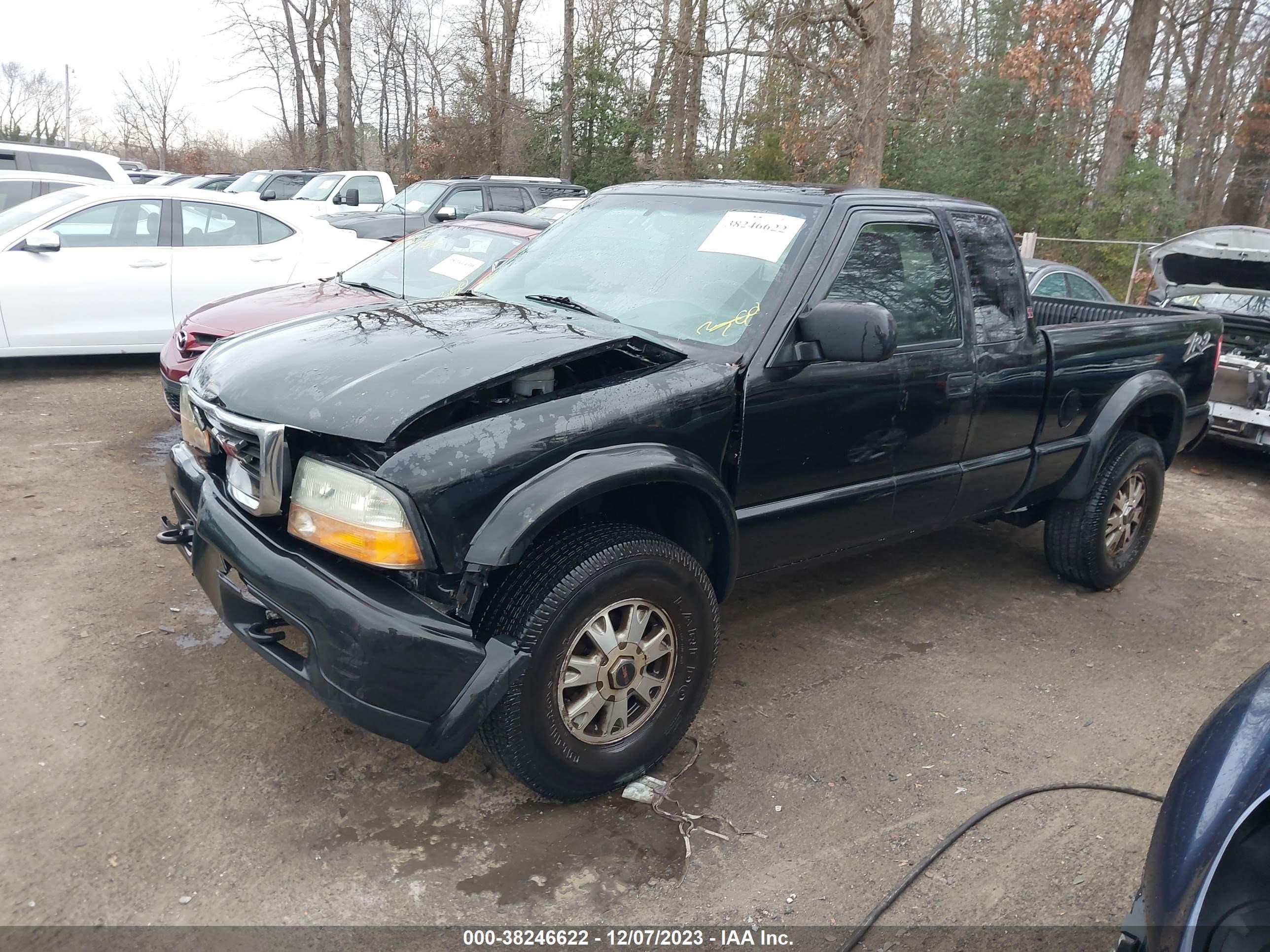 Photo 1 VIN: 1GTCT19X238217355 - GMC SONOMA 