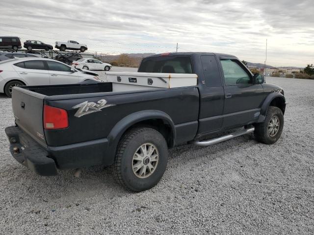 Photo 2 VIN: 1GTCT19X938283417 - GMC SONOMA 