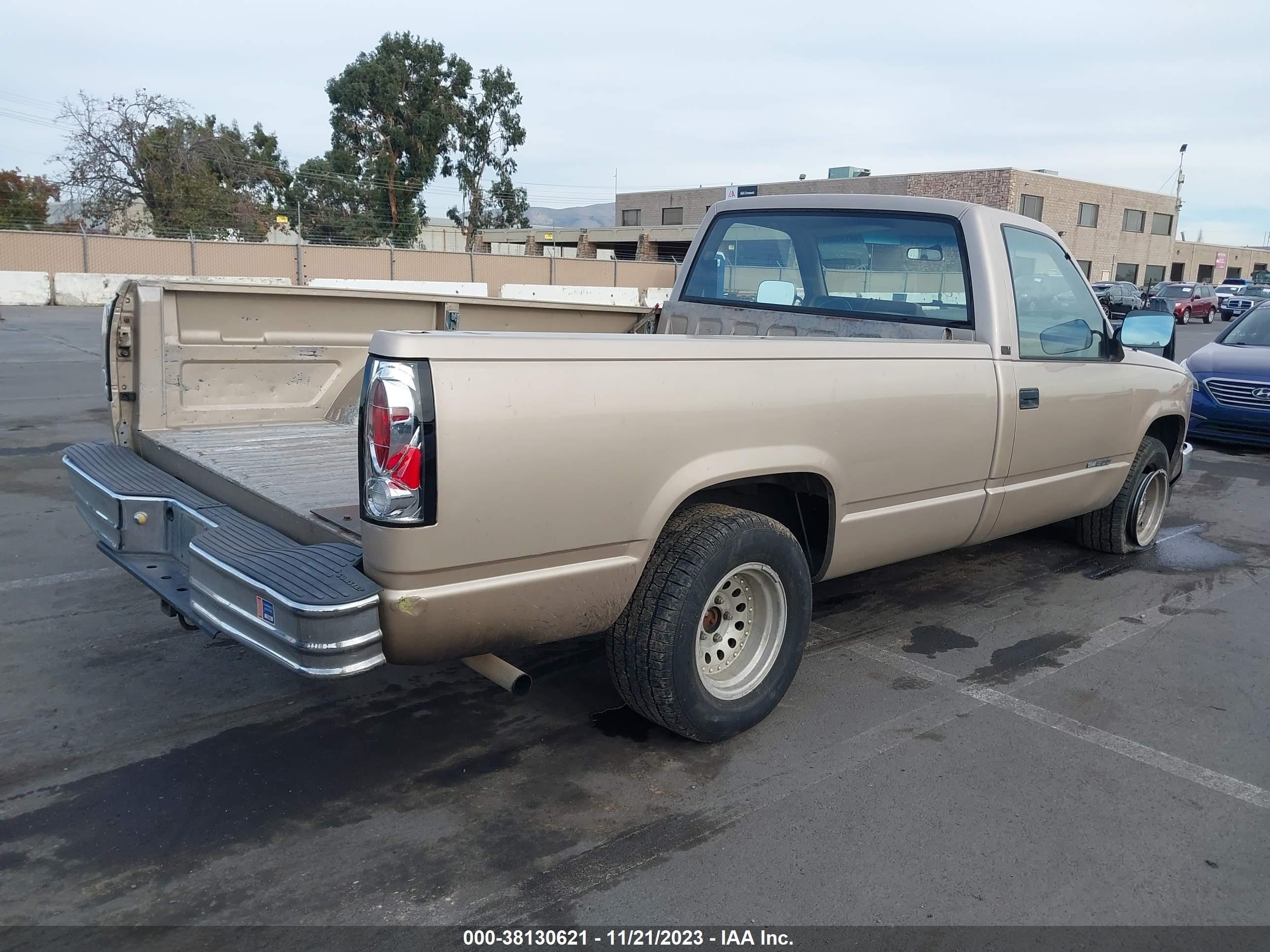 Photo 3 VIN: 1GTDC14Z5JZ513507 - GMC NULL 