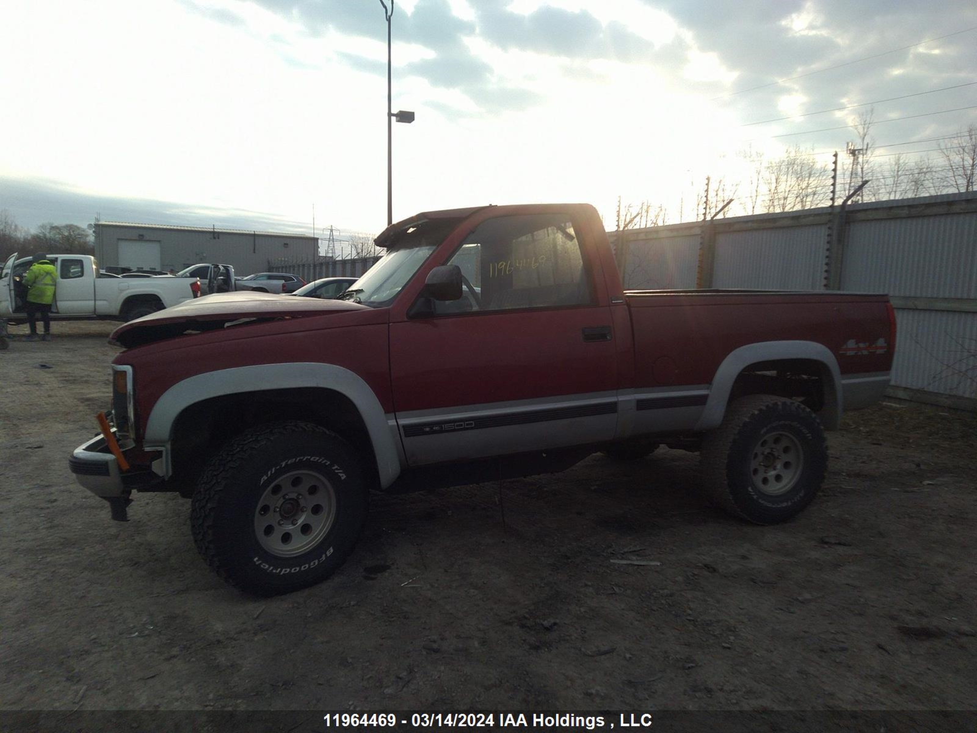 Photo 13 VIN: 1GTDK14H0LZ519292 - GMC SIERRA 