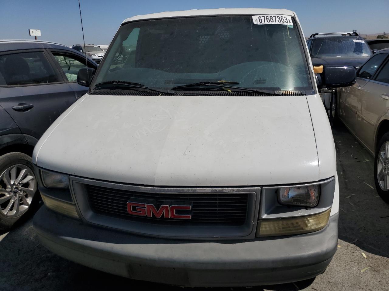 Photo 4 VIN: 1GTDM19X33B500092 - GMC SAFARI 