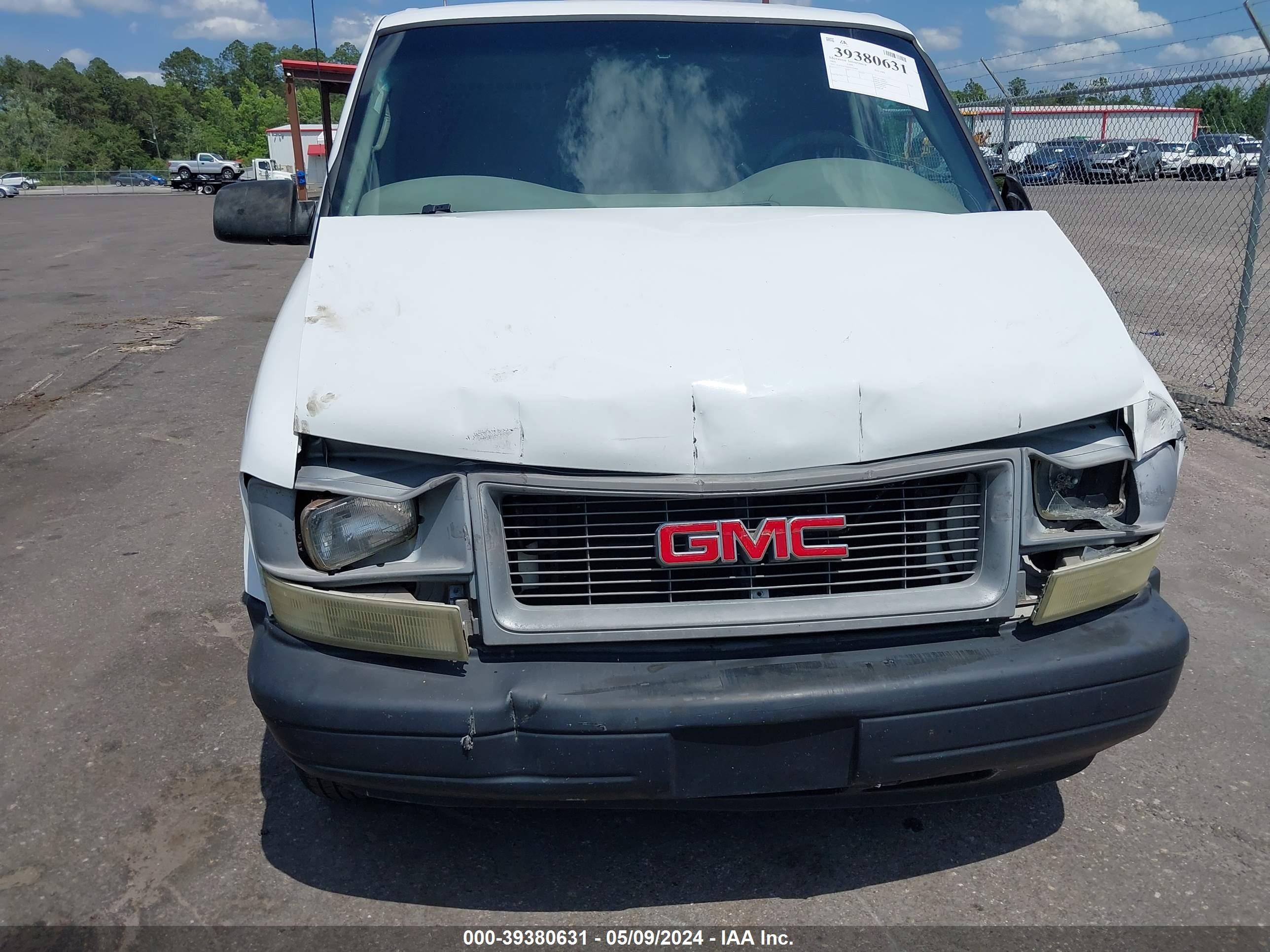 Photo 5 VIN: 1GTDM19X65B509484 - GMC SAFARI 