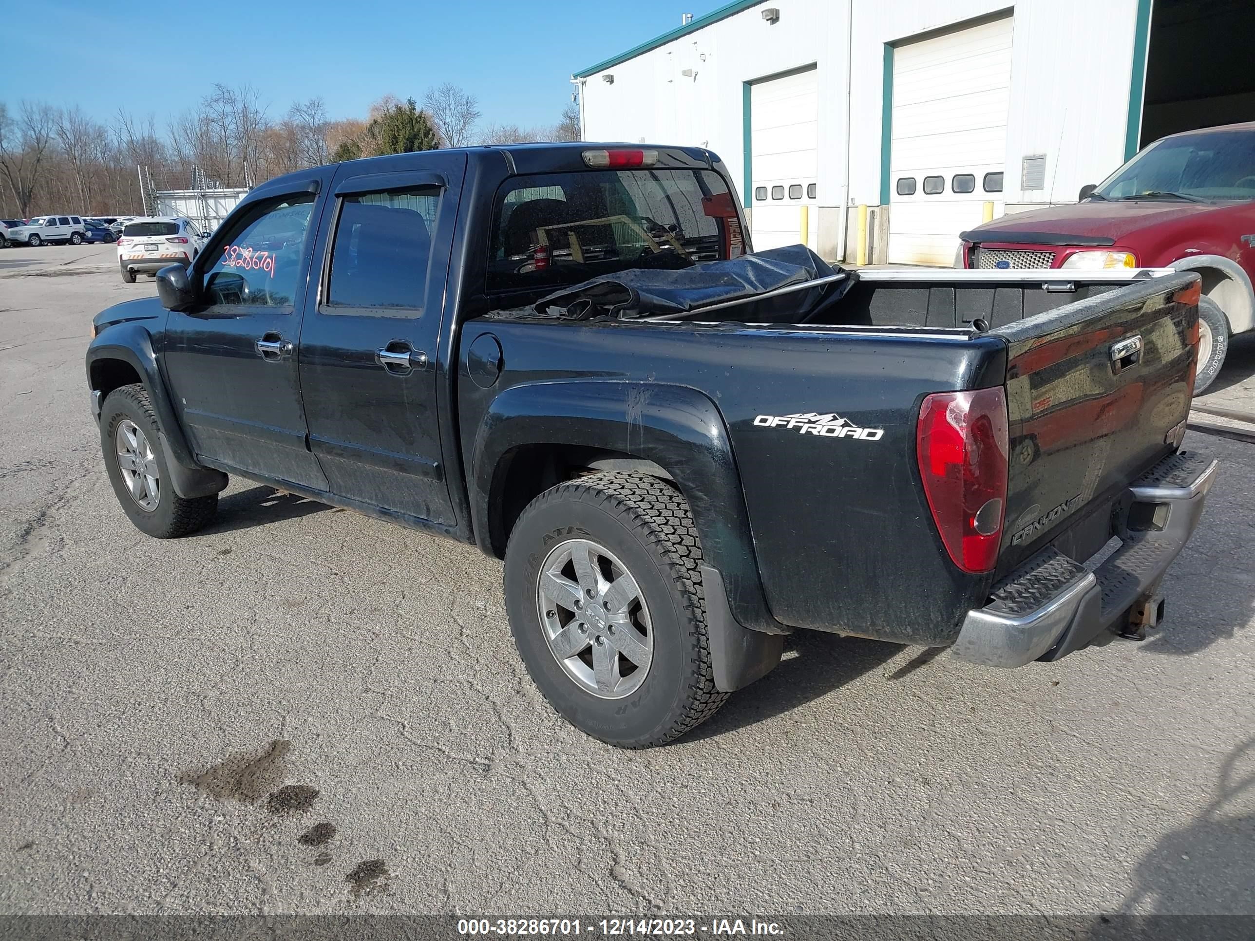 Photo 2 VIN: 1GTDS13E498148885 - GMC CANYON 