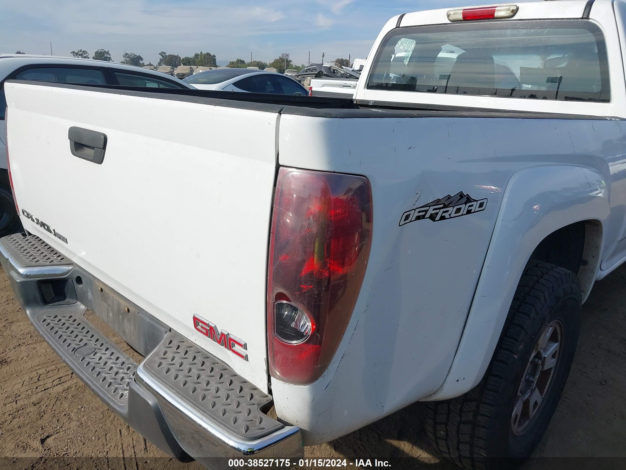 Photo 5 VIN: 1GTDS19E588178662 - GMC CANYON 