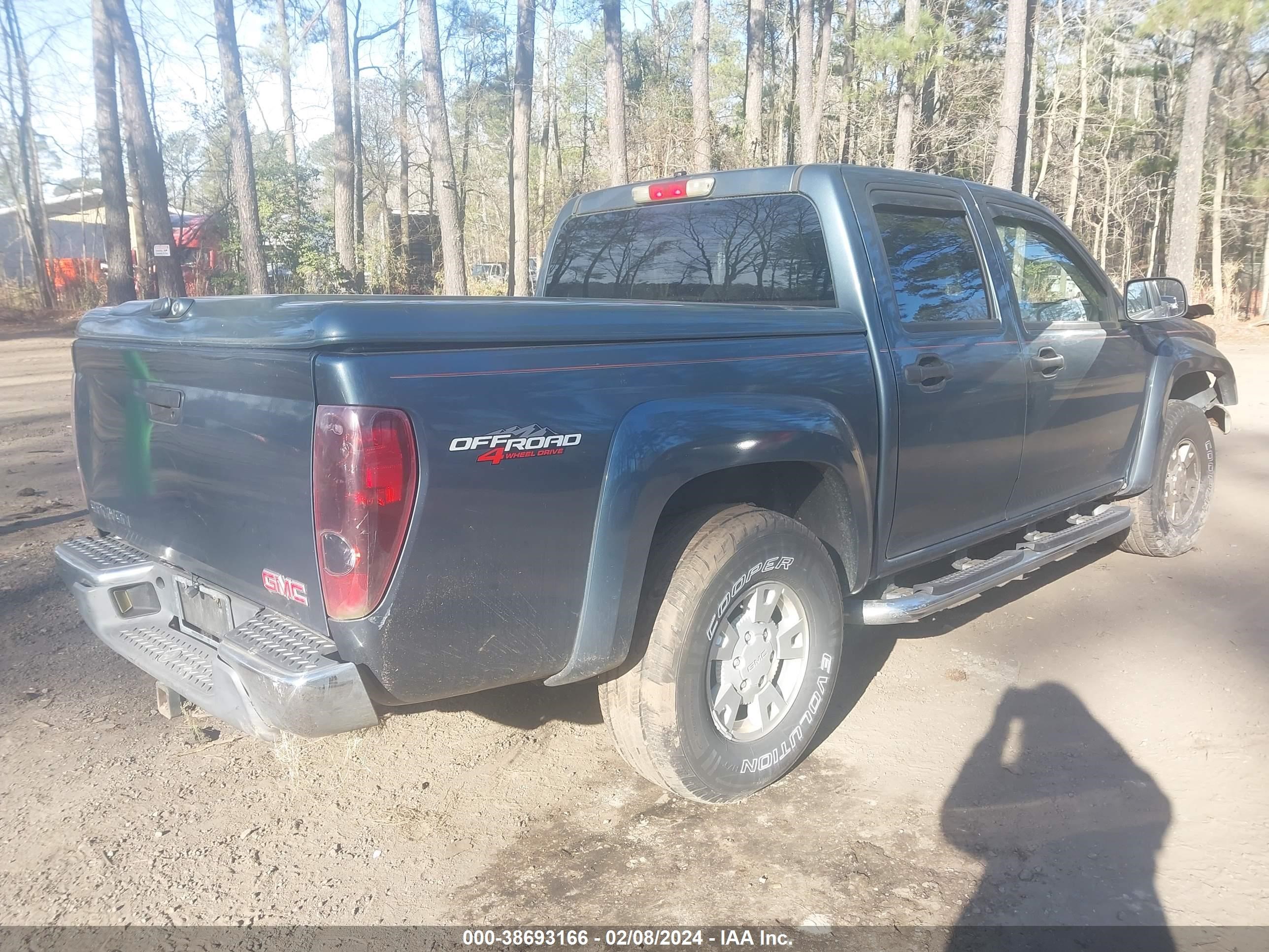 Photo 3 VIN: 1GTDT136568173716 - GMC CANYON 